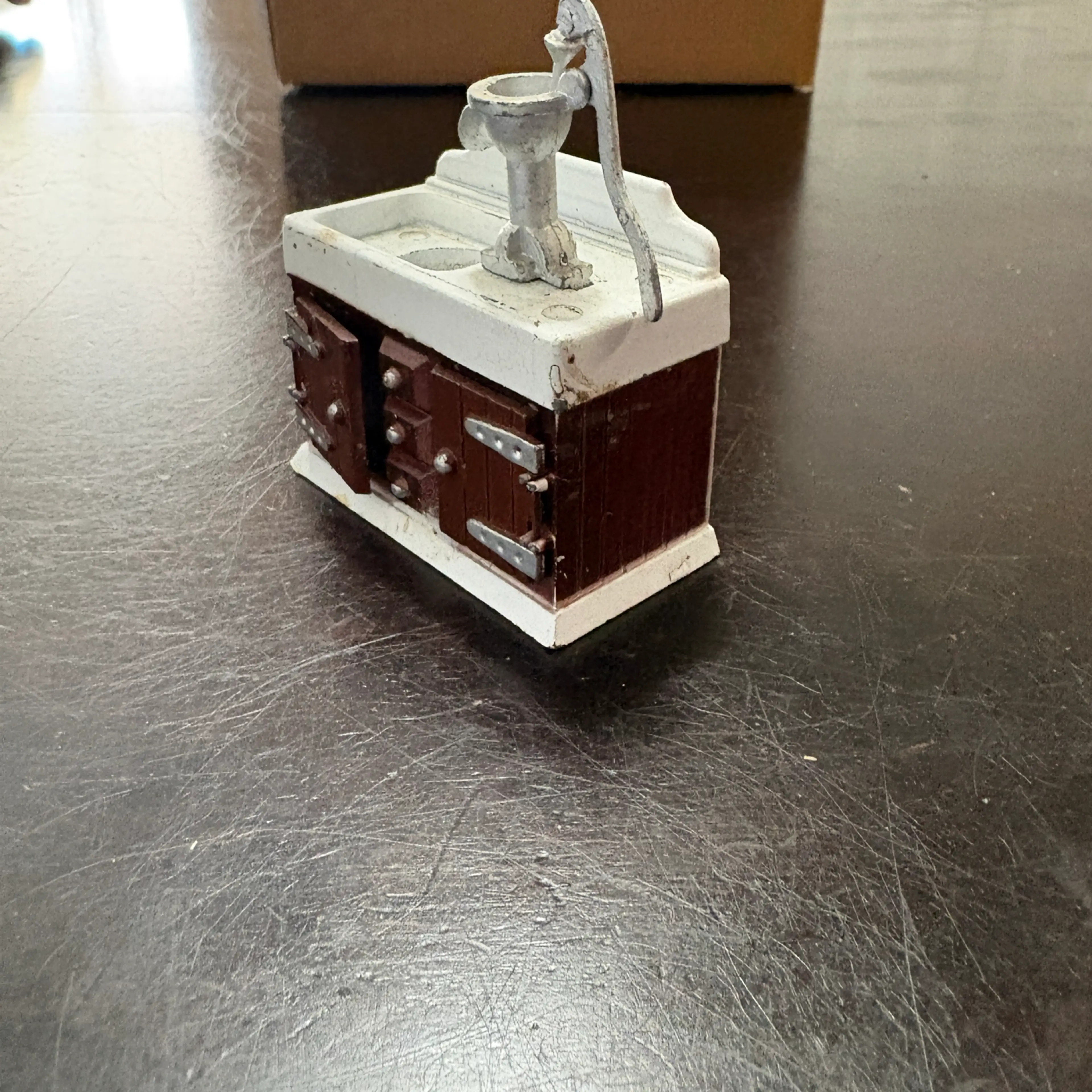 Image 2 of 5