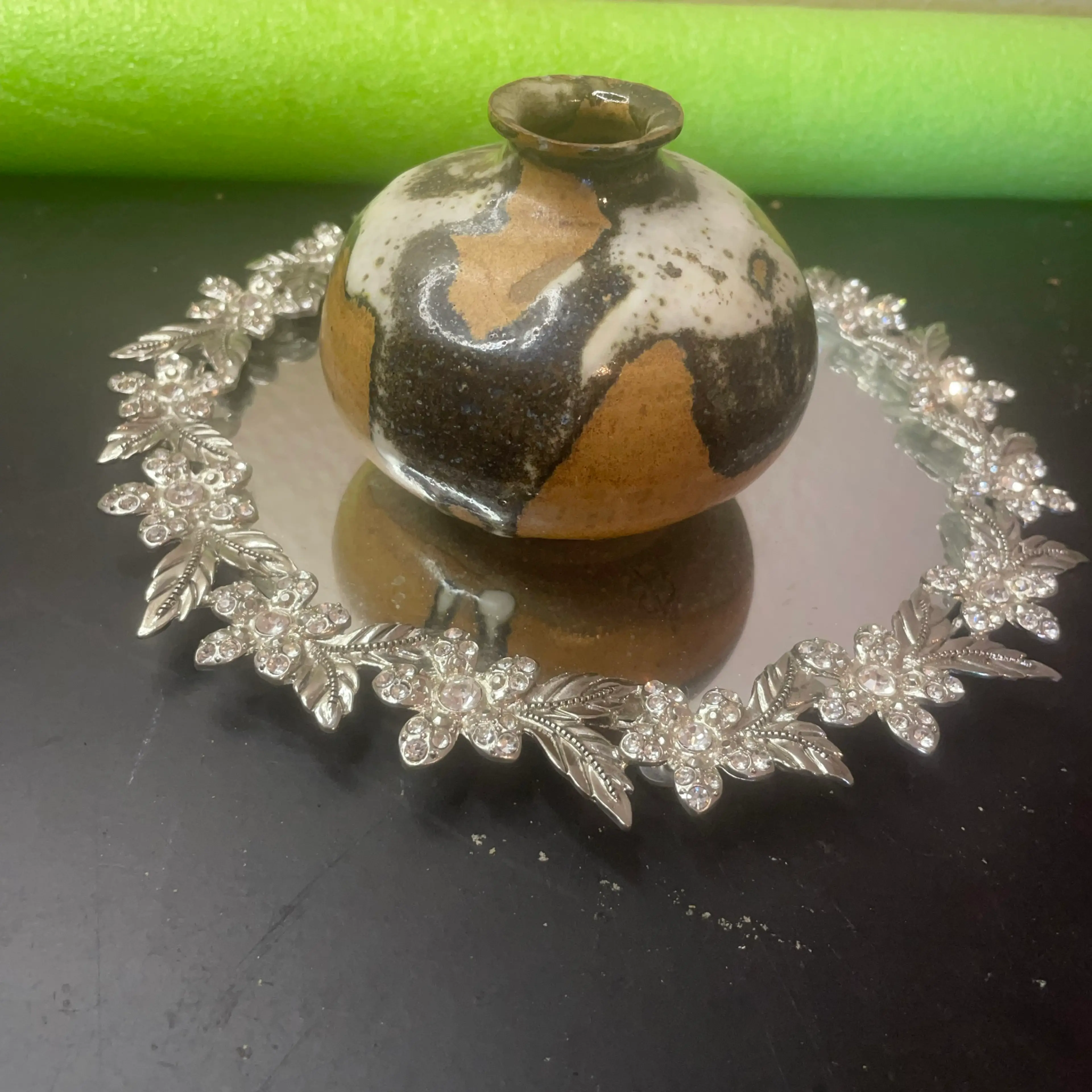 Image 2 of 6