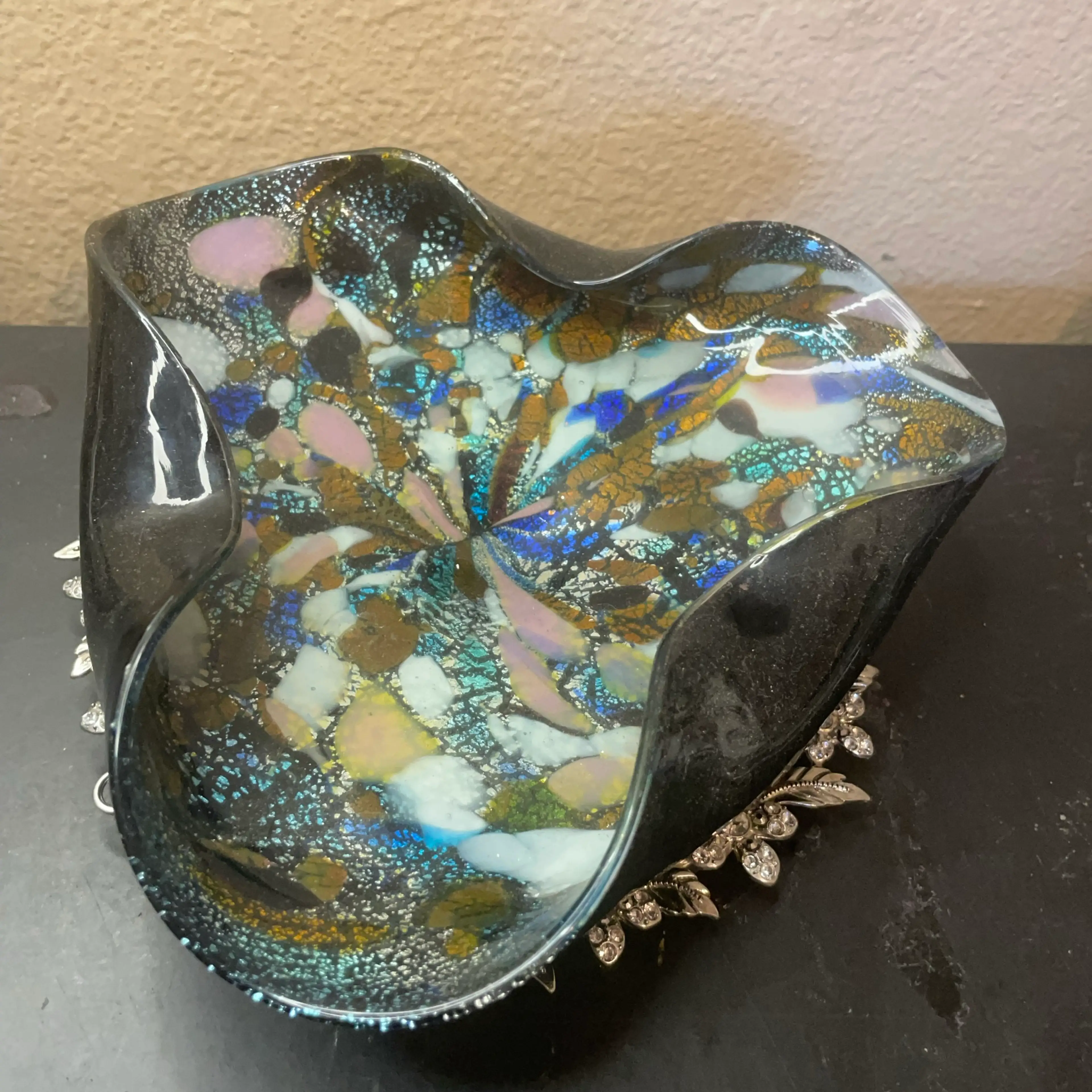 Image 2 of 7
