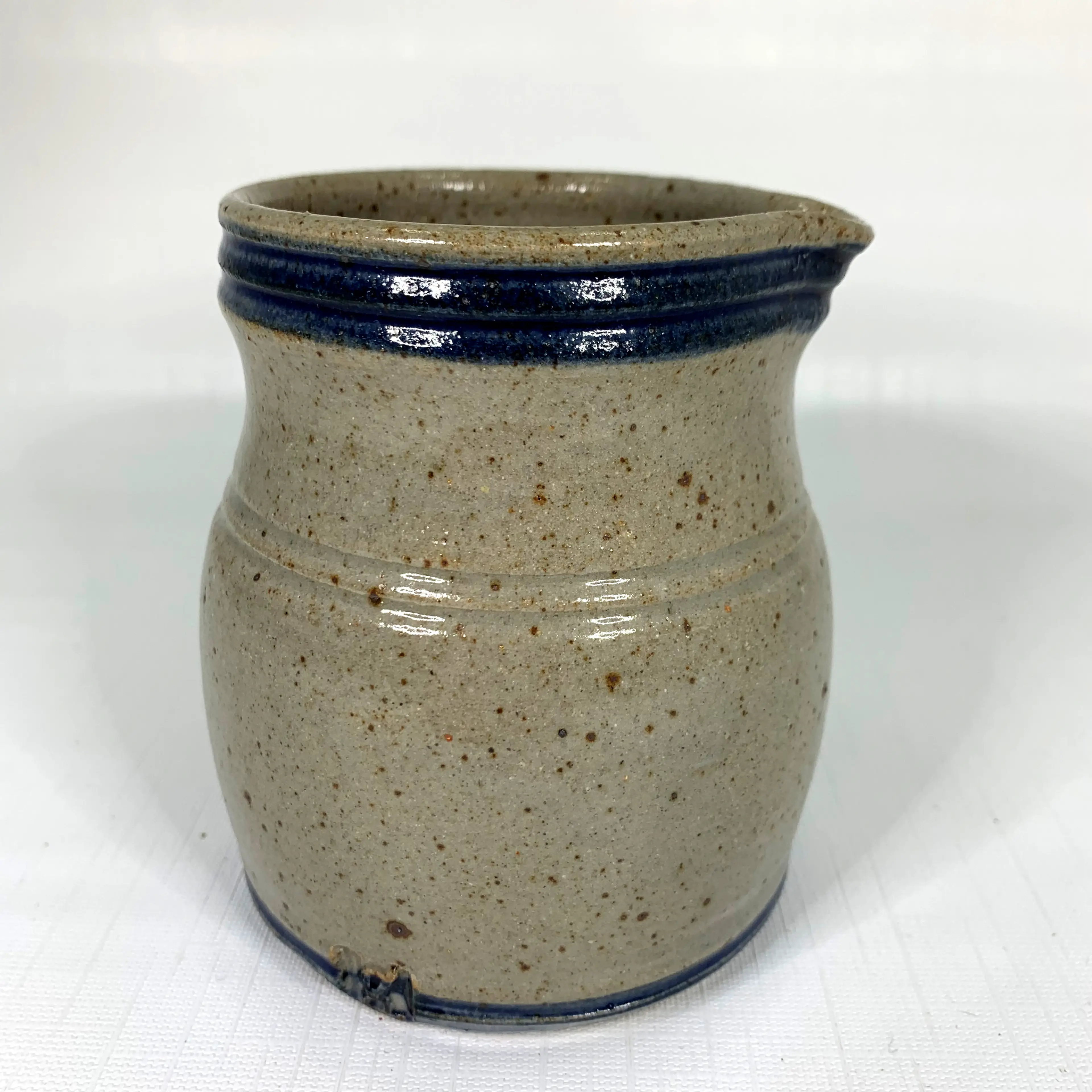 Image 2 of 7