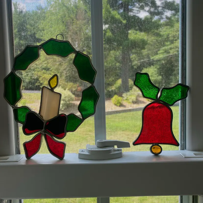 Stained Glass Suncatcher Wreath and Bell Set