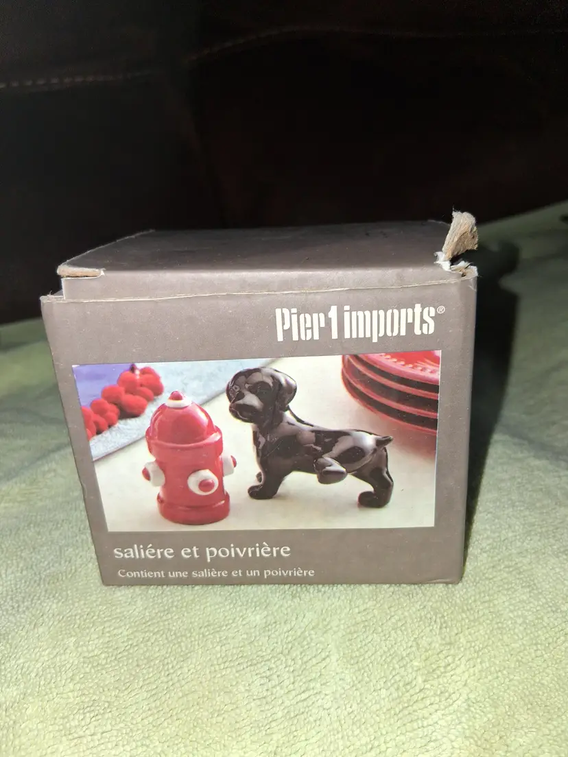 Vintage Pier 1 New In Box, Dog & Hydrant Salt & Pepper Set