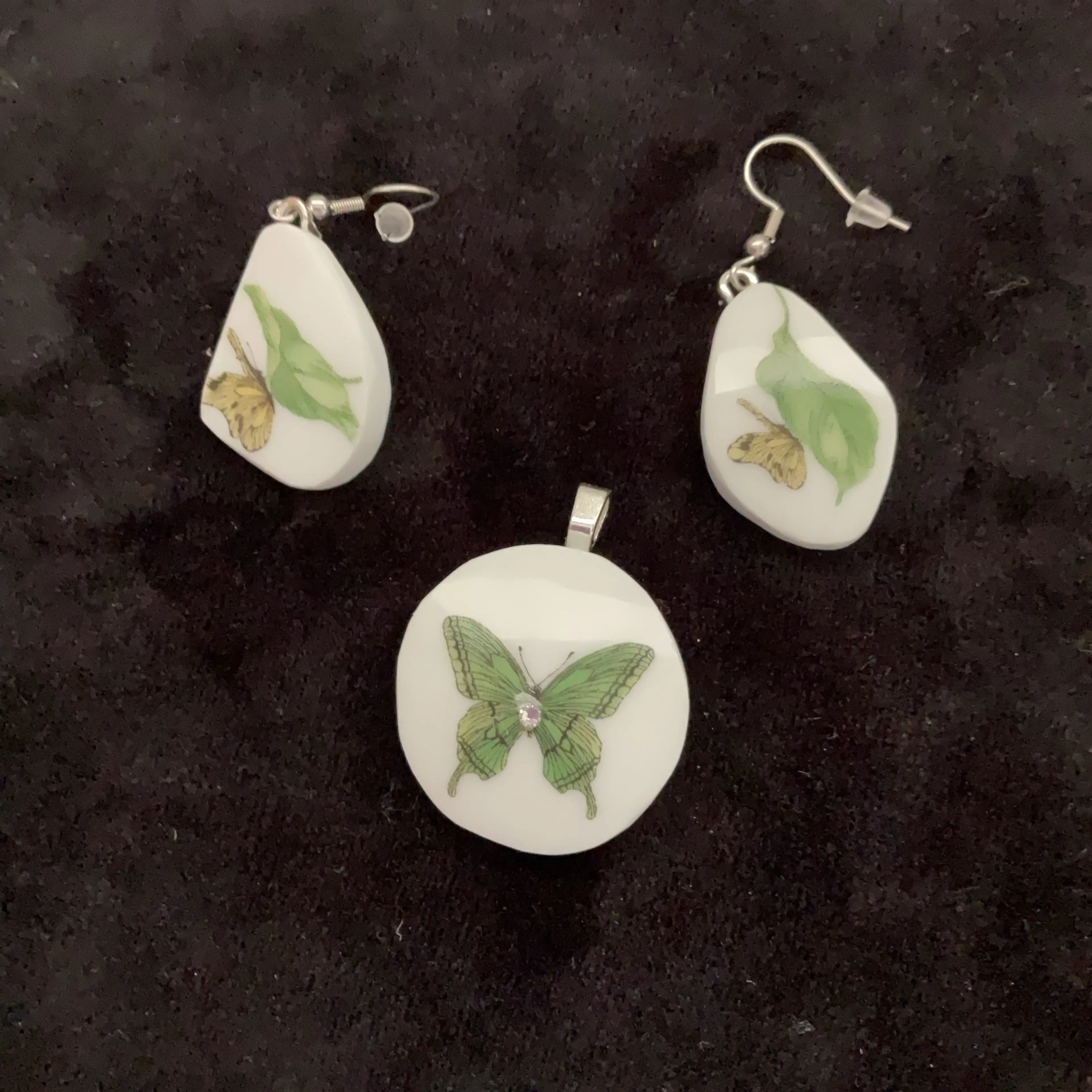 Image 1 of 2