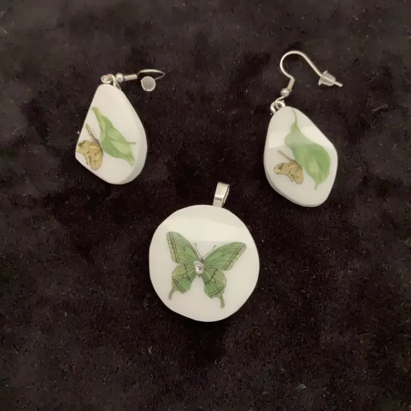 Butterfly Broken Teacup Jewelry Made By Me
