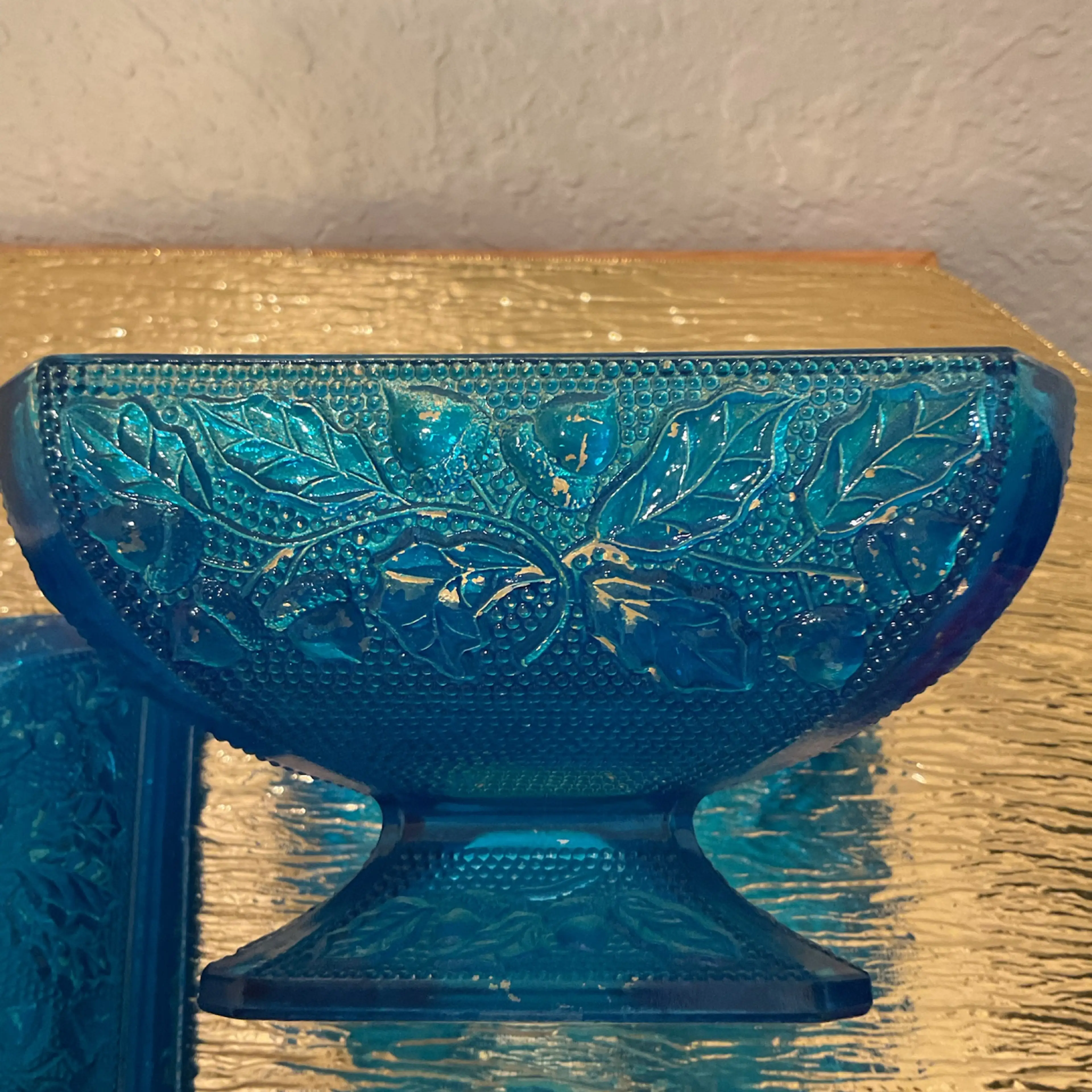 Image 2 of 2