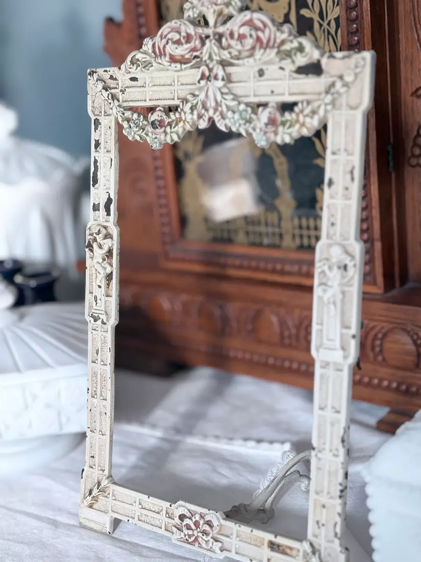 Victorian era/early 1900s wrought iron frame