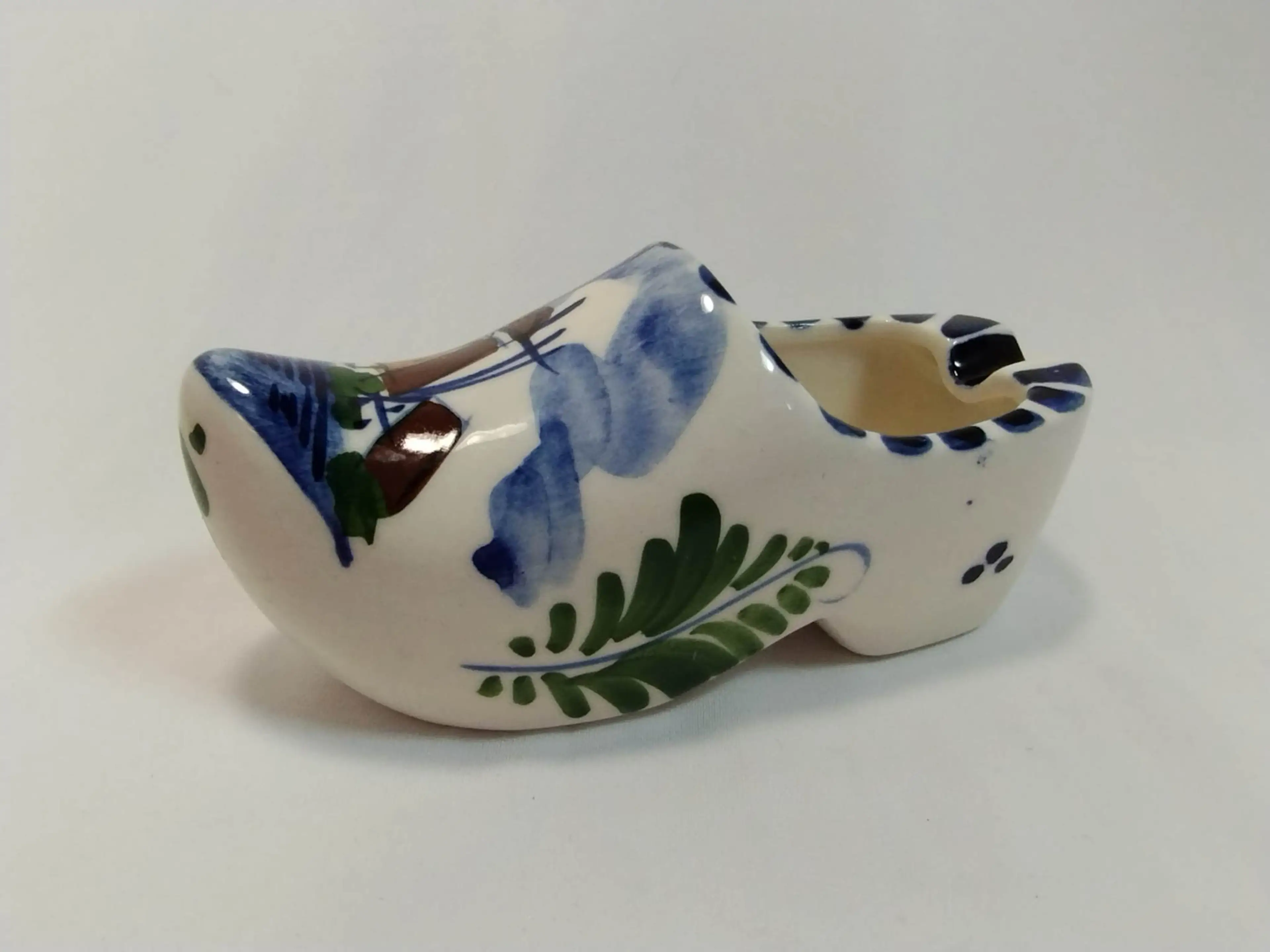 Image 2 of 5
