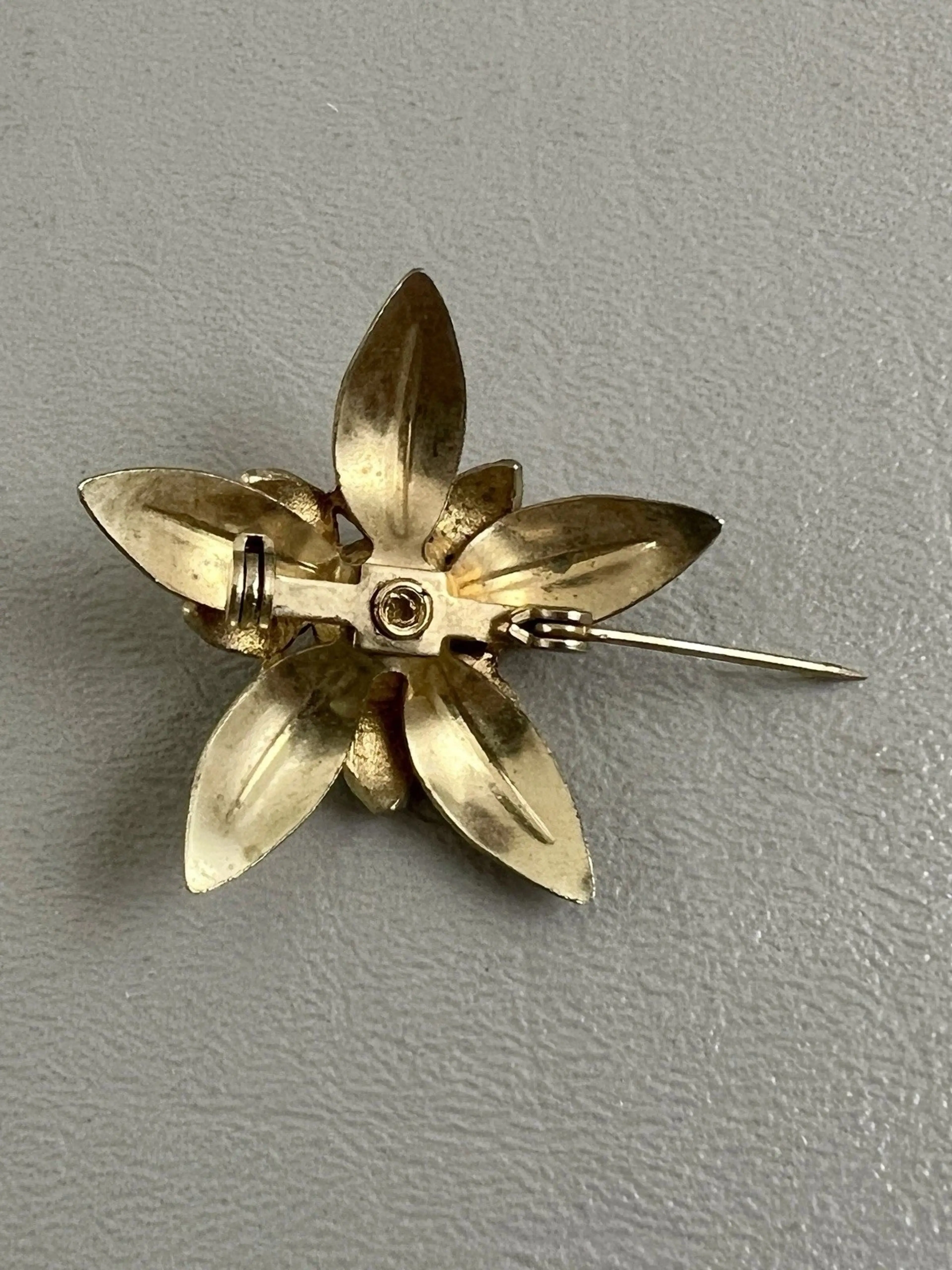 Image 2 of 4