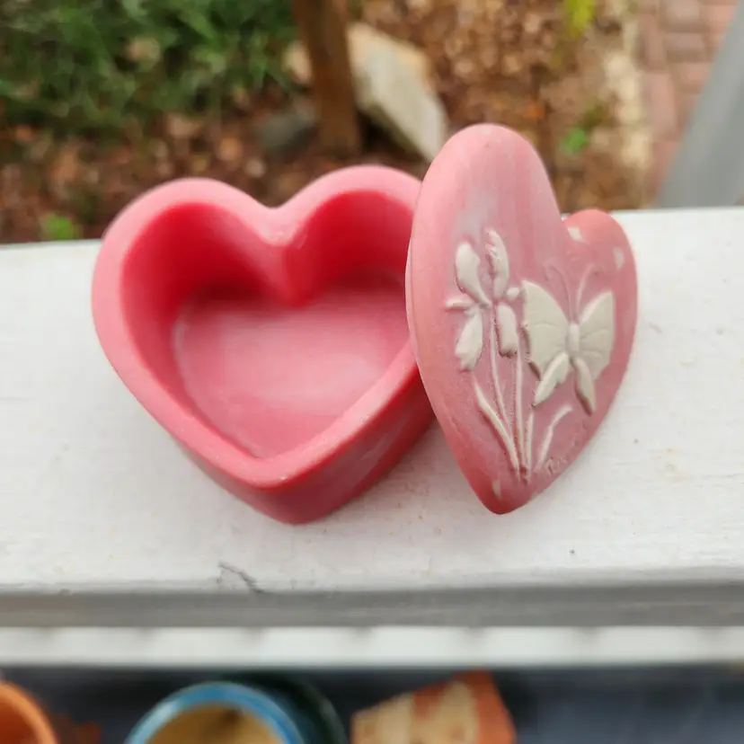 Soapstone heart vintage trinket box signed by Robert Nemith 3"x1 1/2"