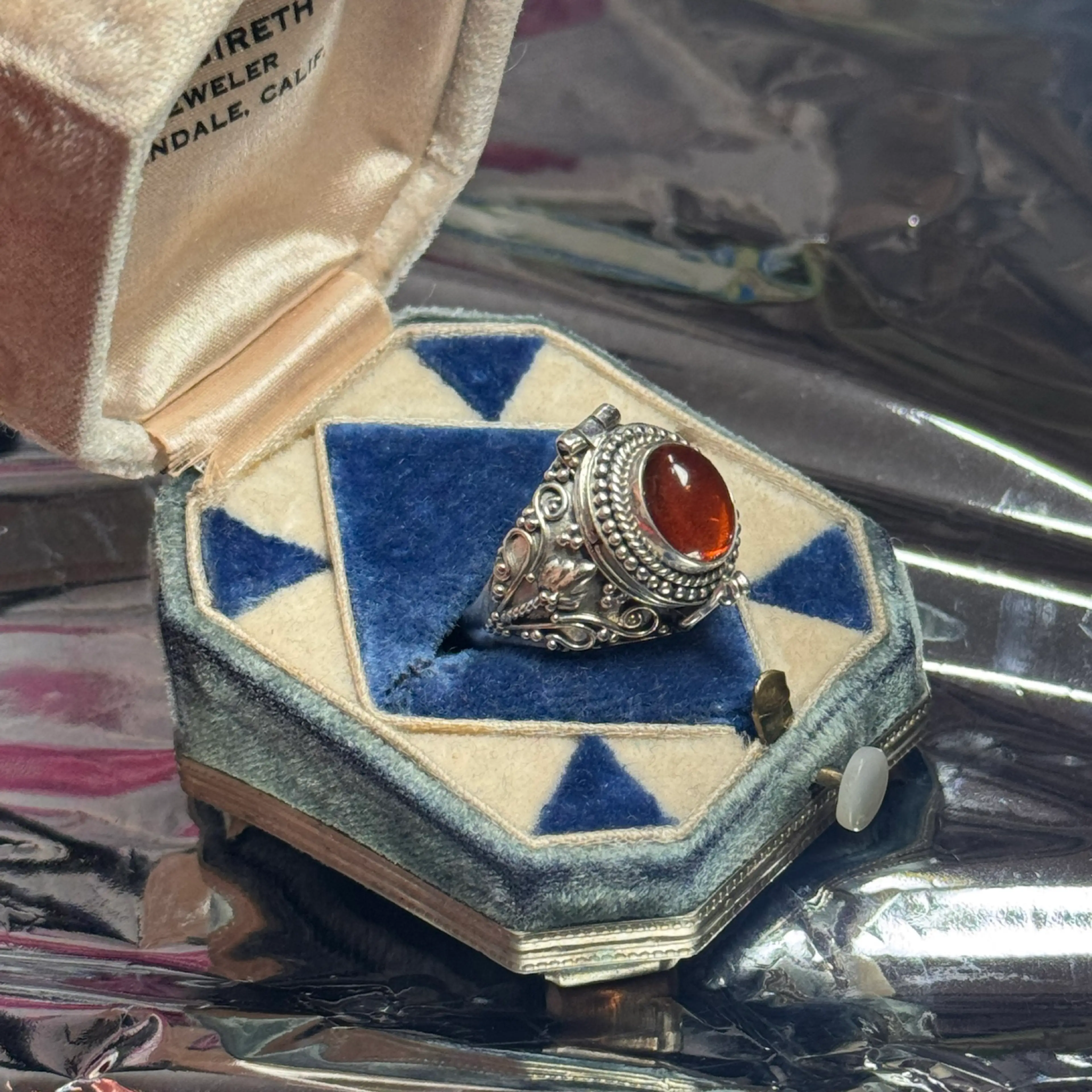 Image 2 of 4