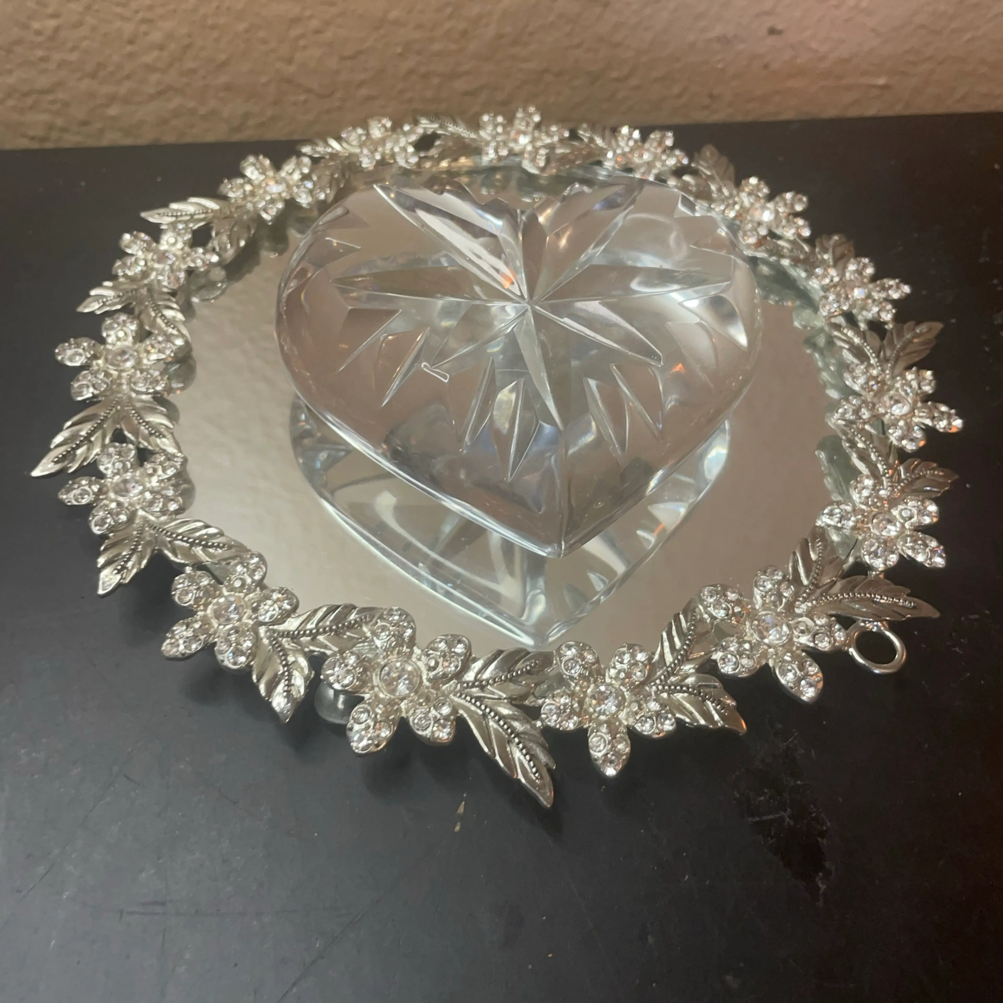 Image 4 of 6