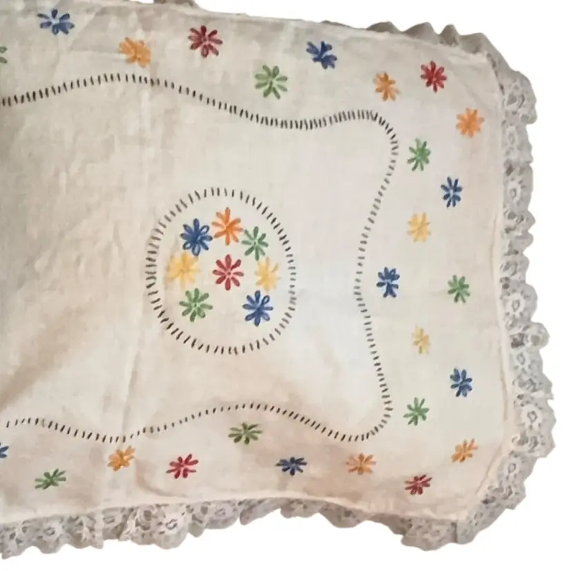 45” Table Runner/Dresser Scarf With Embroidery Design And Florals - One Callout:  One Flower Needs To Be Added Back In One Of The Circles - Very Clean No Other Issues