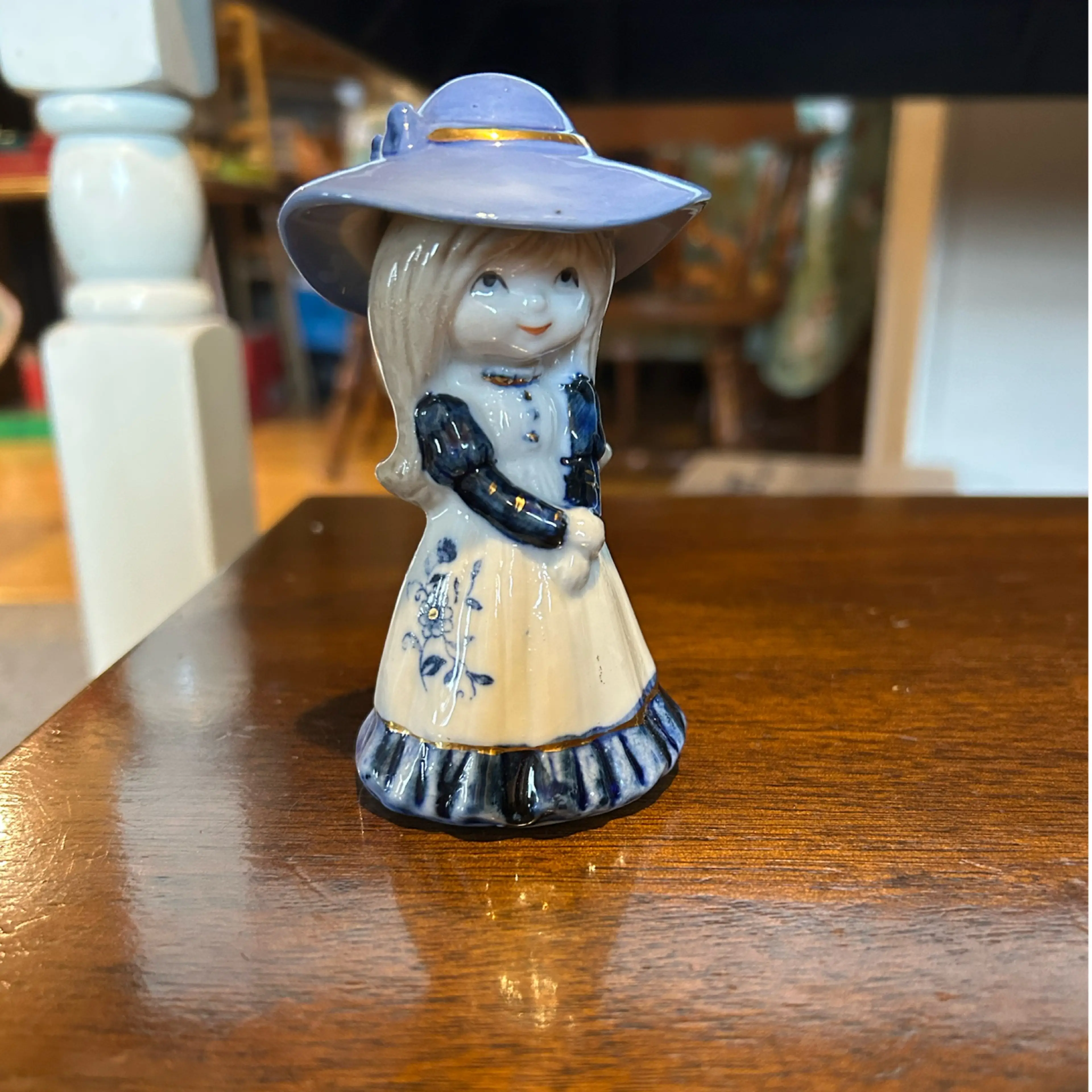 Image 1 of 5