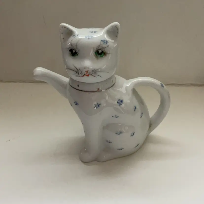 Vintage Cat Creamer