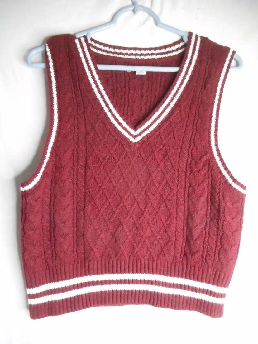 American Eagle cropped Sweater Vest Cotton Pullover Size M Burgundy White