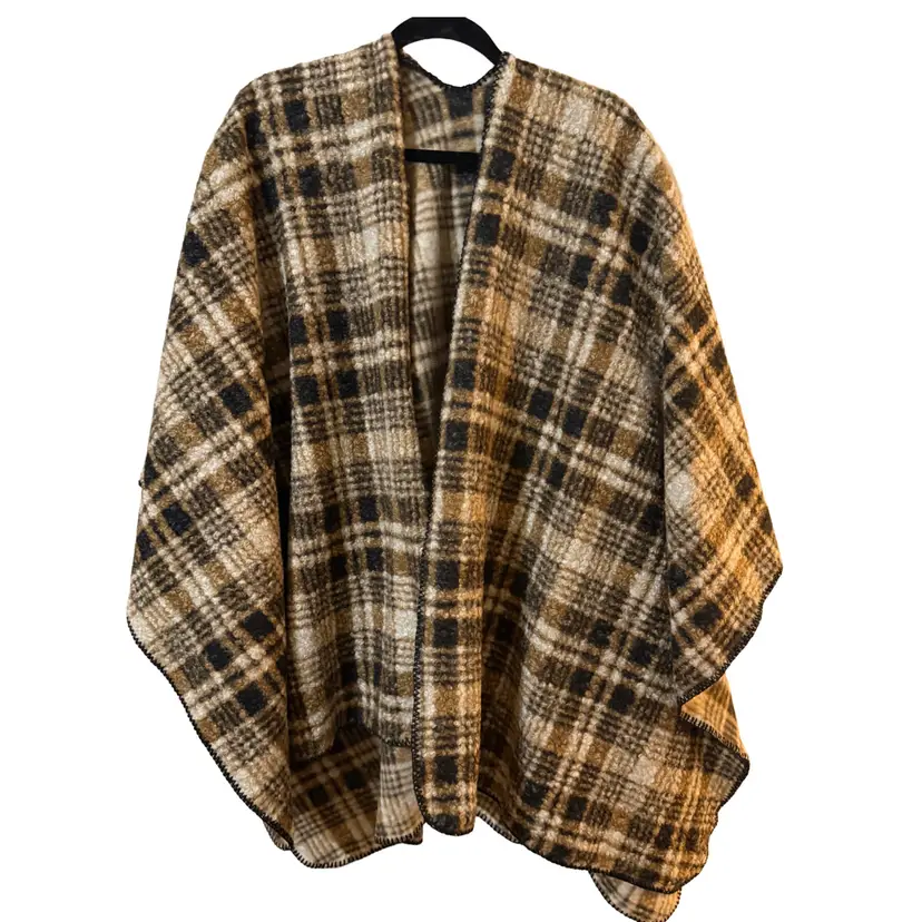 NWT Plaid Cozy Poncho MARCUS ADLER