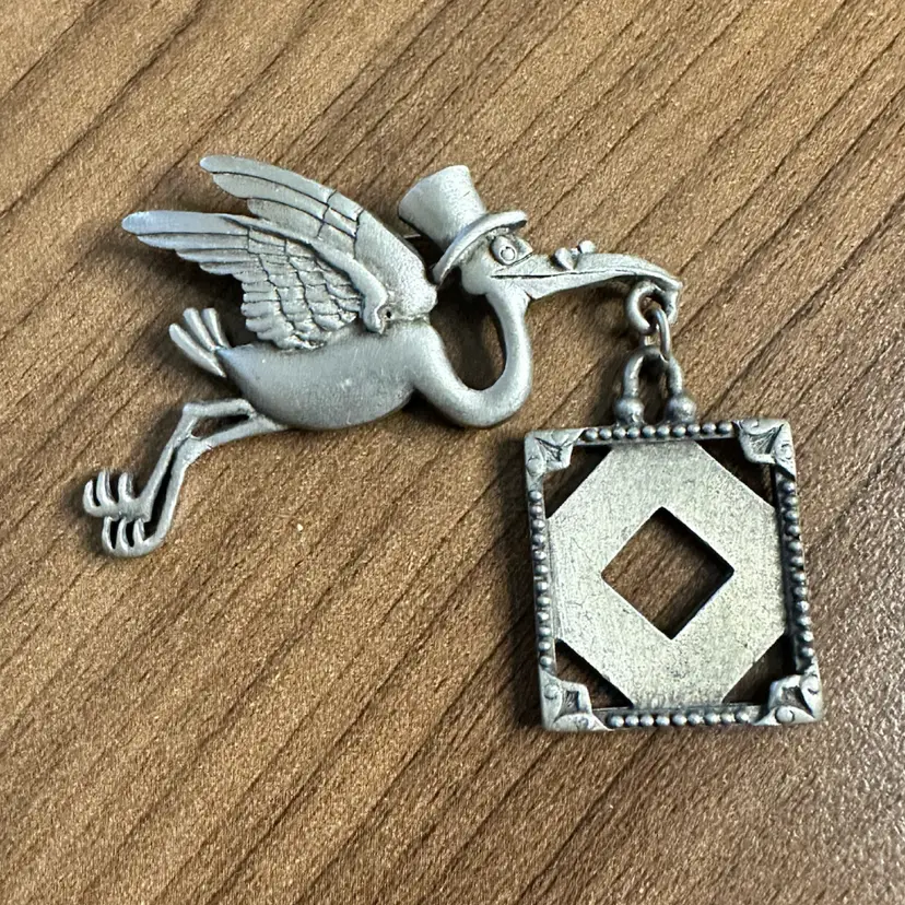 JJ Brooch Picture Frame Stork Pewter-Tone