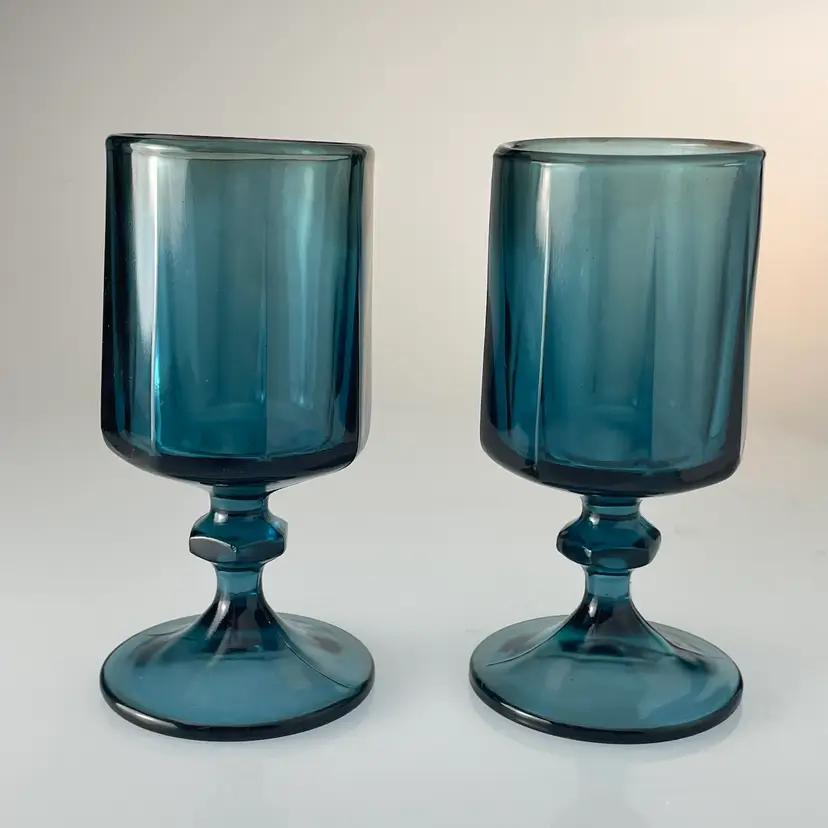 Indiana Glass / Colony Nouveau Wine Goblets in Riviera Blue, Set of 2, Vintage 5.5"