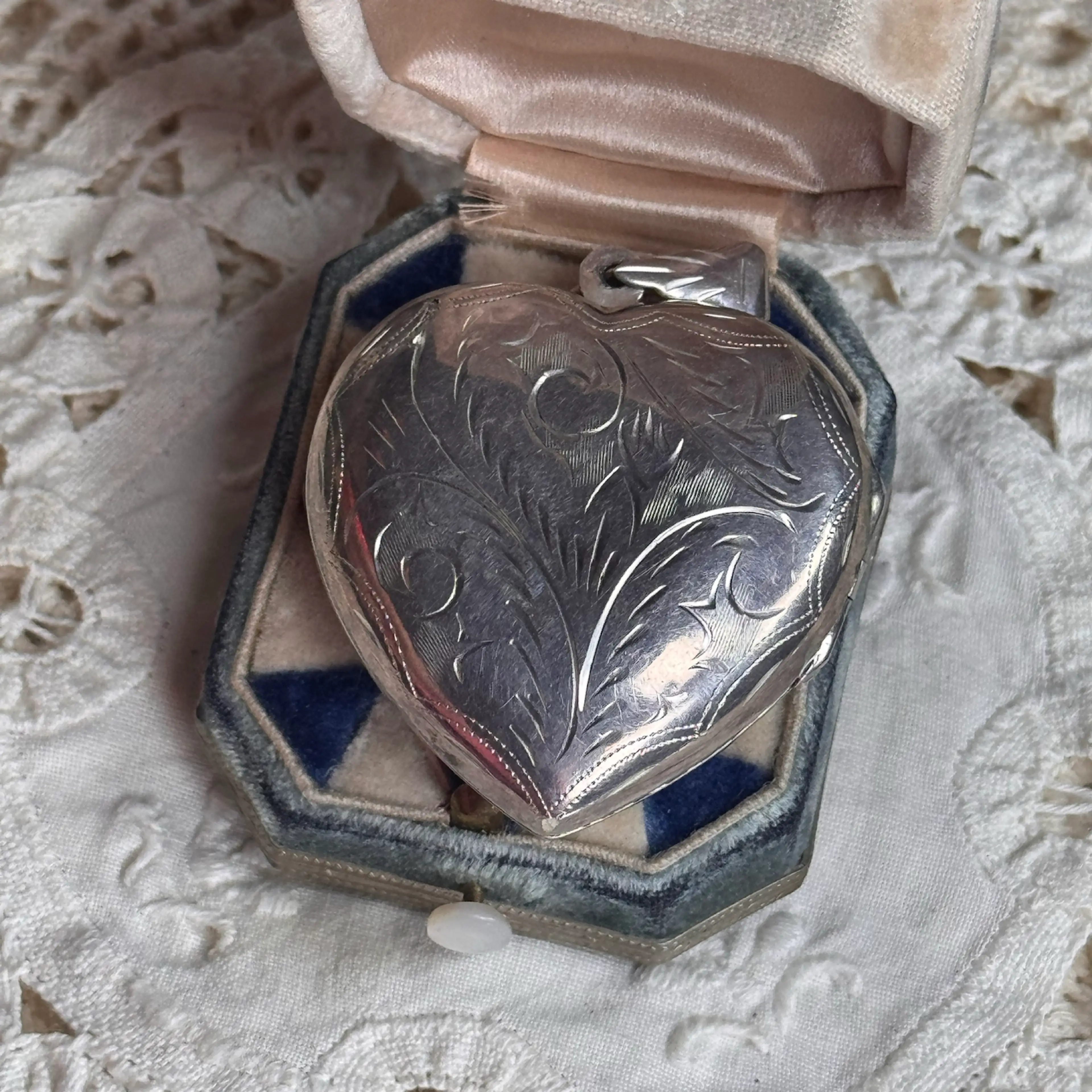 Image 2 of 4