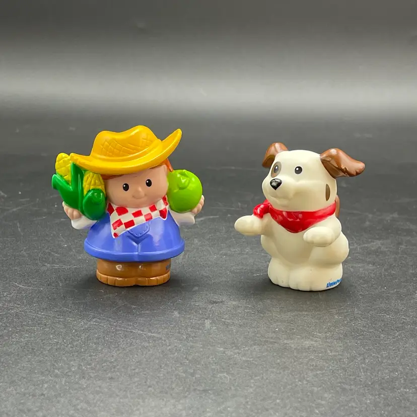 Fisher Price Little People Farmer Jed Corn Green Apple & Dog Farm Barn Lot of 2