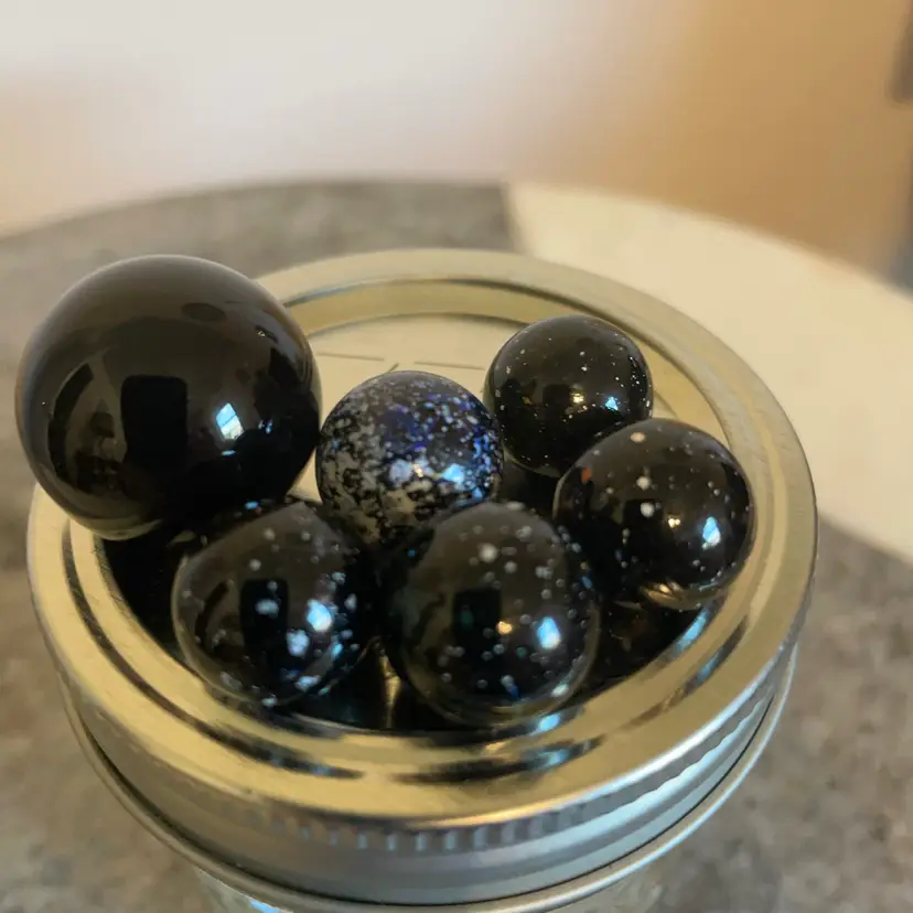 6 Marbles Including Big Shooter
