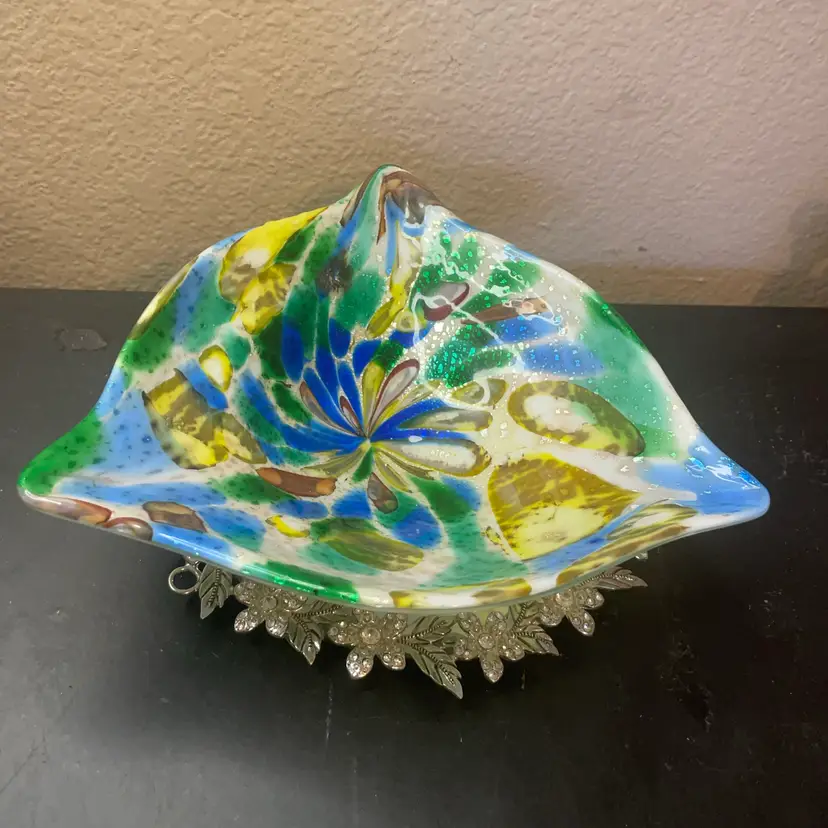 EXQUISITE Murano Italy Silver Aventurine Tutti Frutti 8” Decorative Bowl.