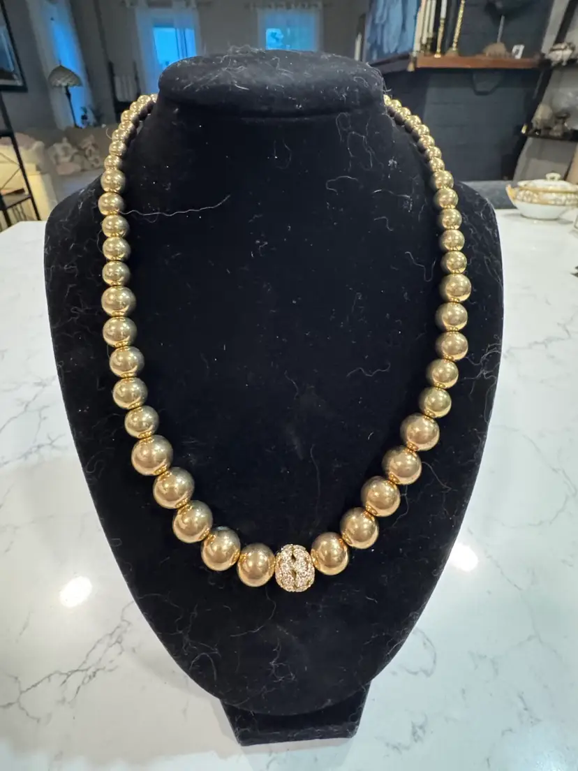 🪹Vintage Gold Tone Brad Necklace