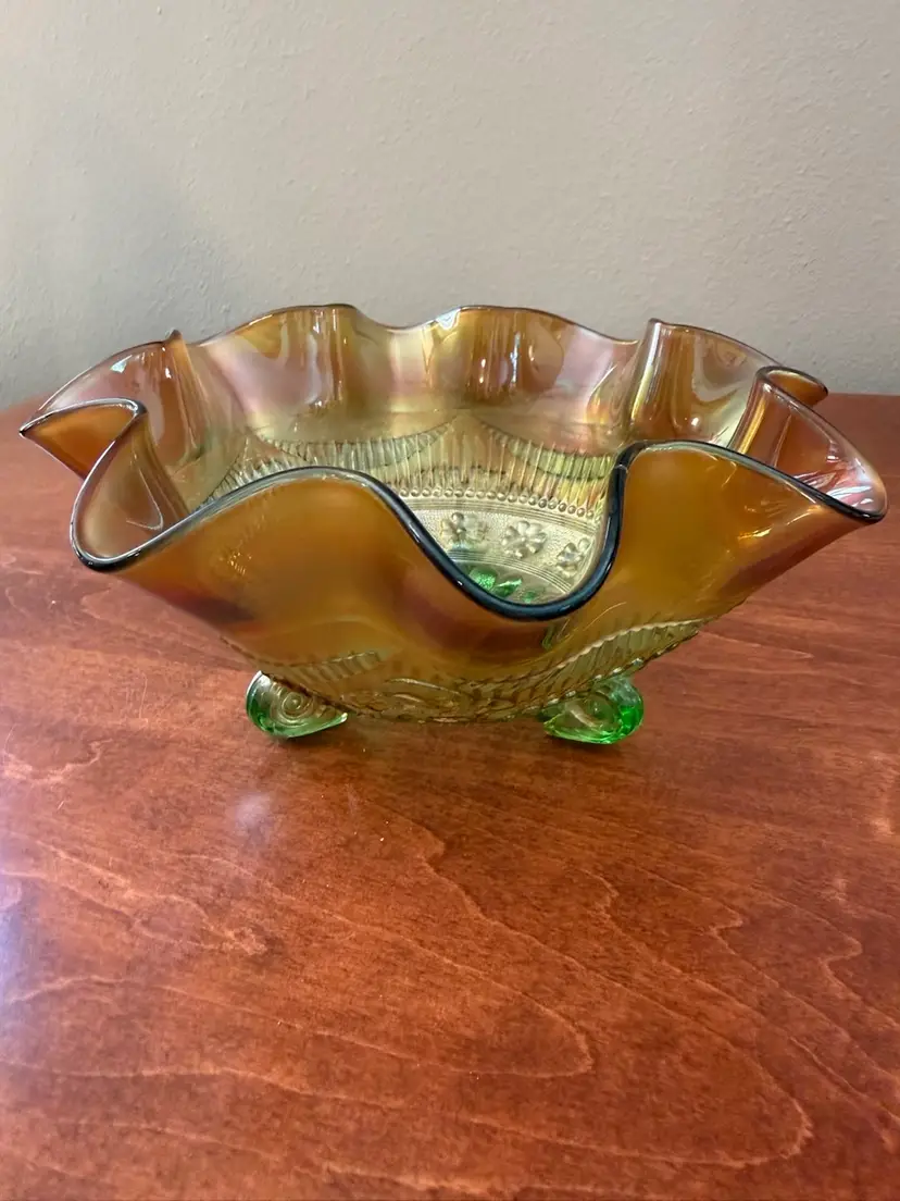 ☀️ 3-3/4” H x 7” H Antique Northwood Green Carnival Glass Footed Bowl