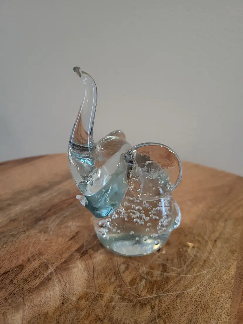 Clear Elephant Paperweight Ring Hold Art Glass Vintage Controlled Bubble 4.5 In
