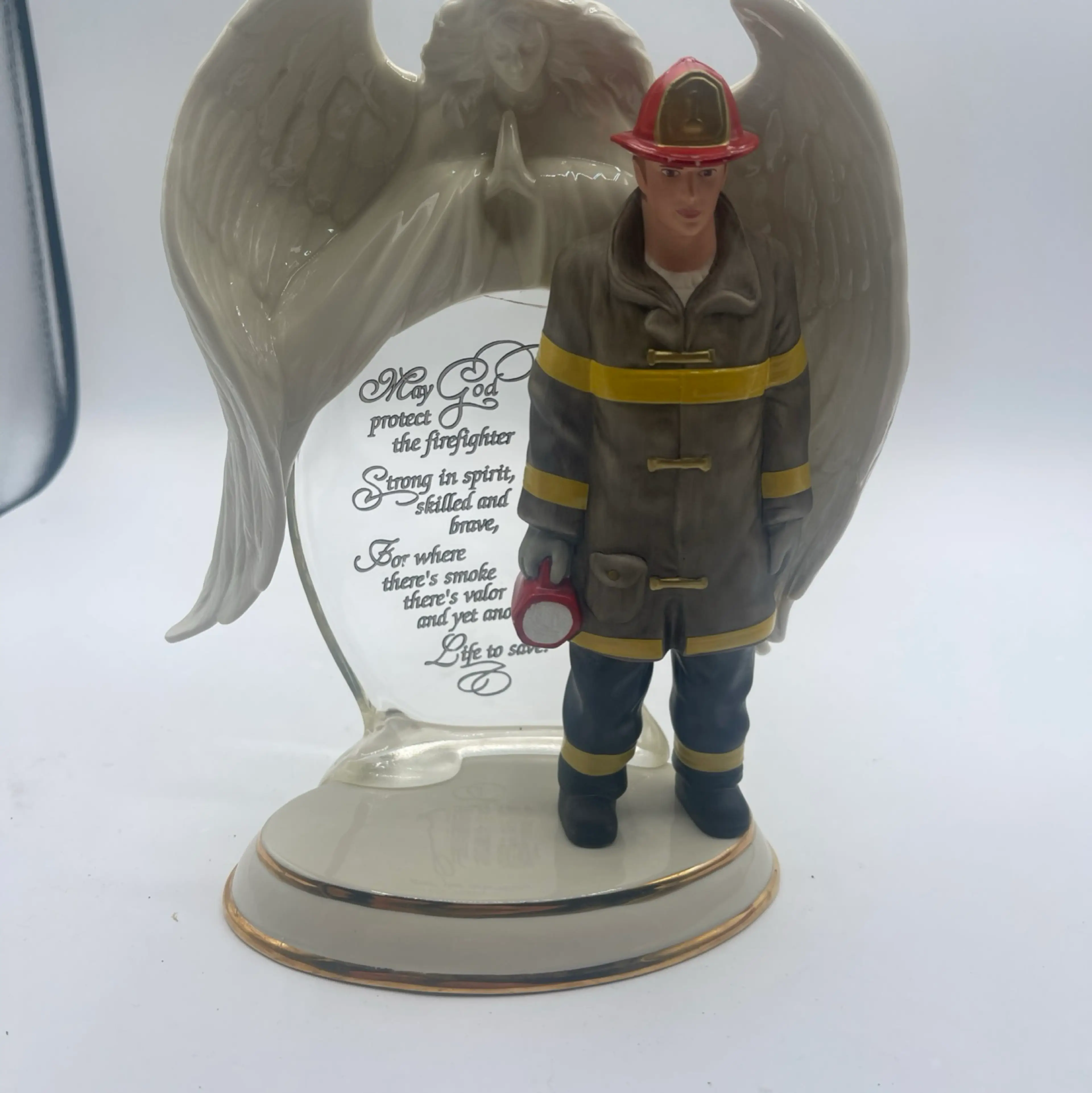 Image 2 of 8