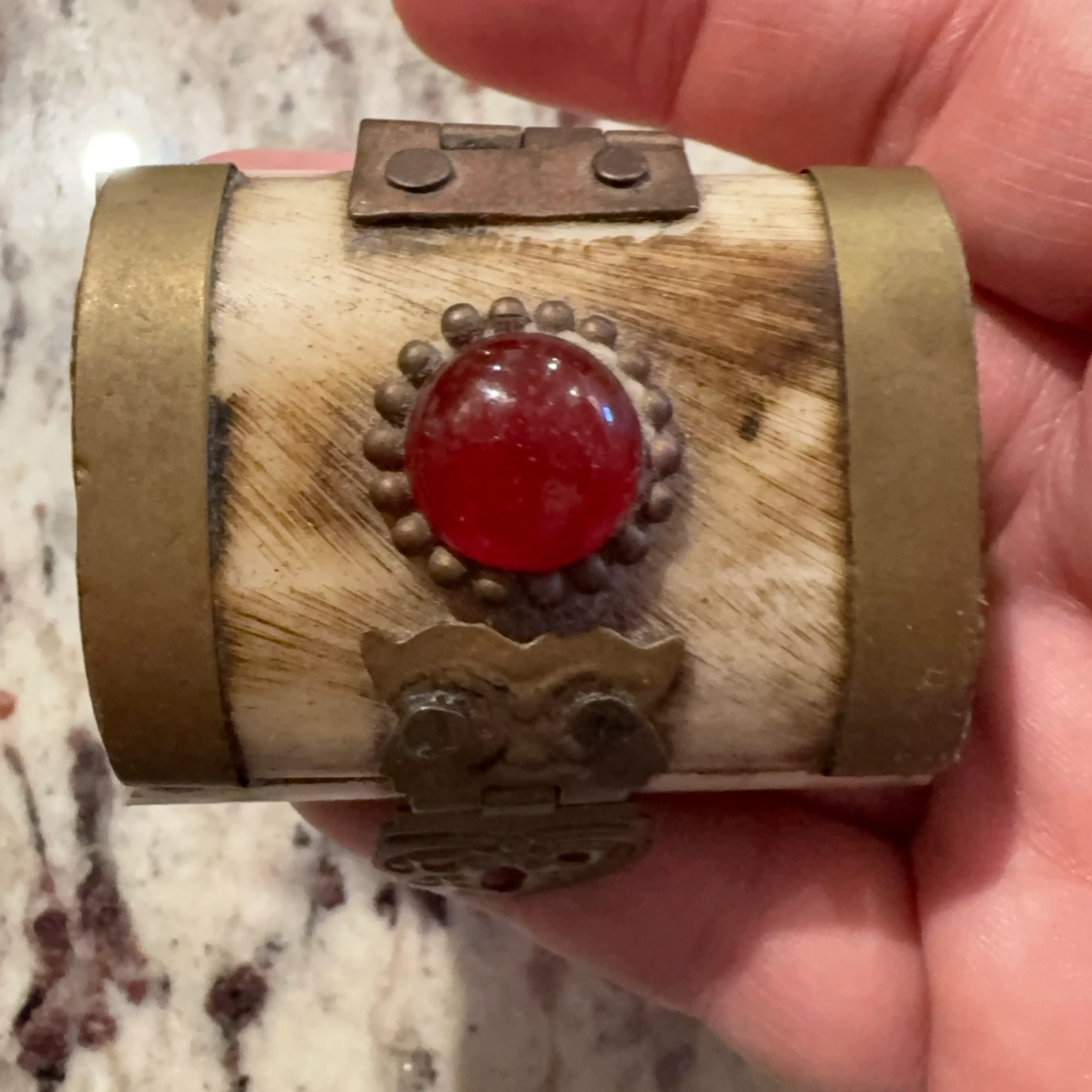 Image 2 of 4