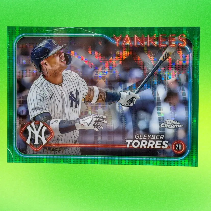 2024 Topps Chrome Green Sonar Refractor Gleyber Torres #/99 - New York Yankees