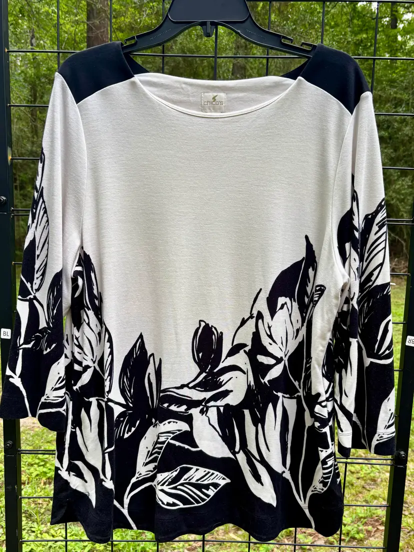 Chico's Ladies Sz 3