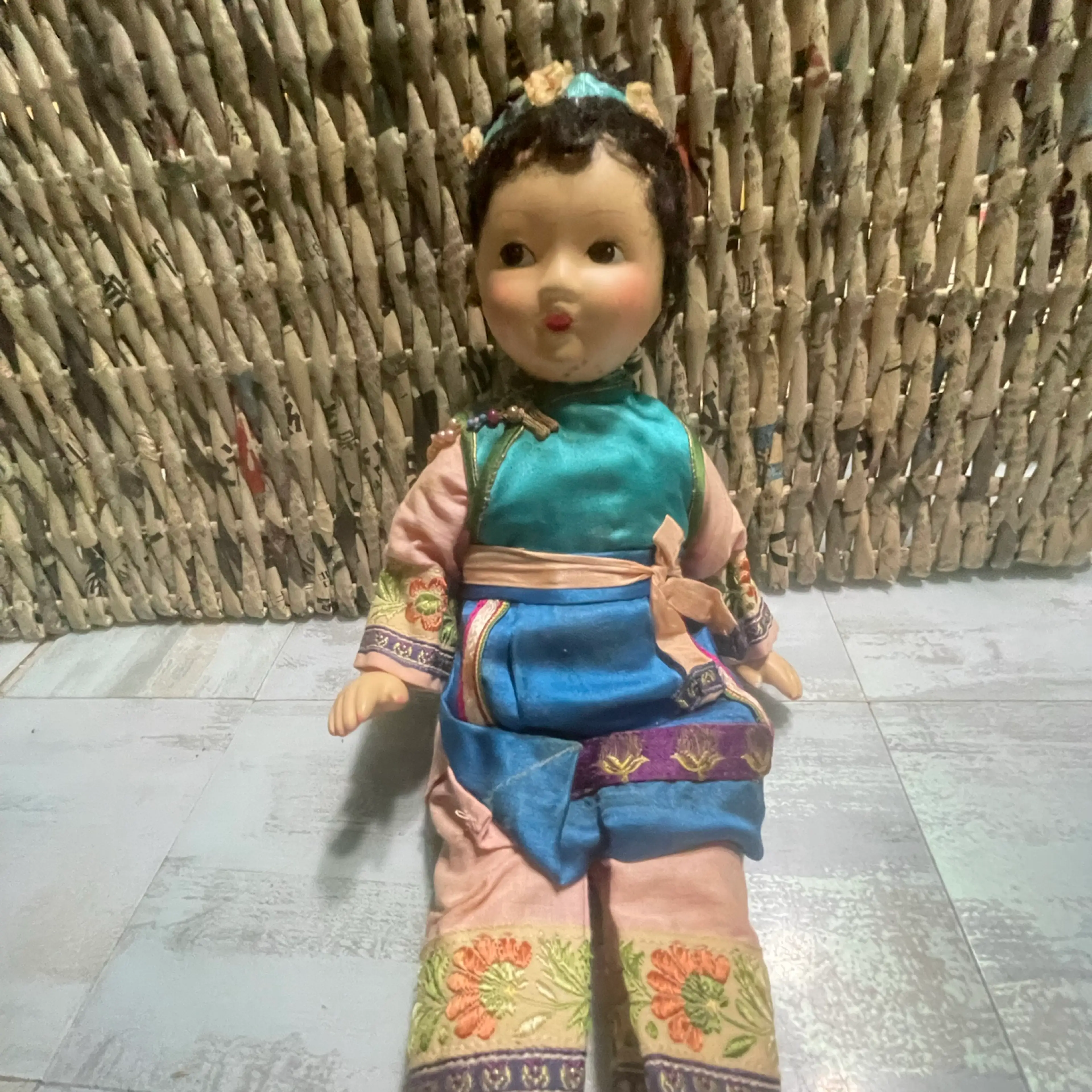 Image 1 of 6