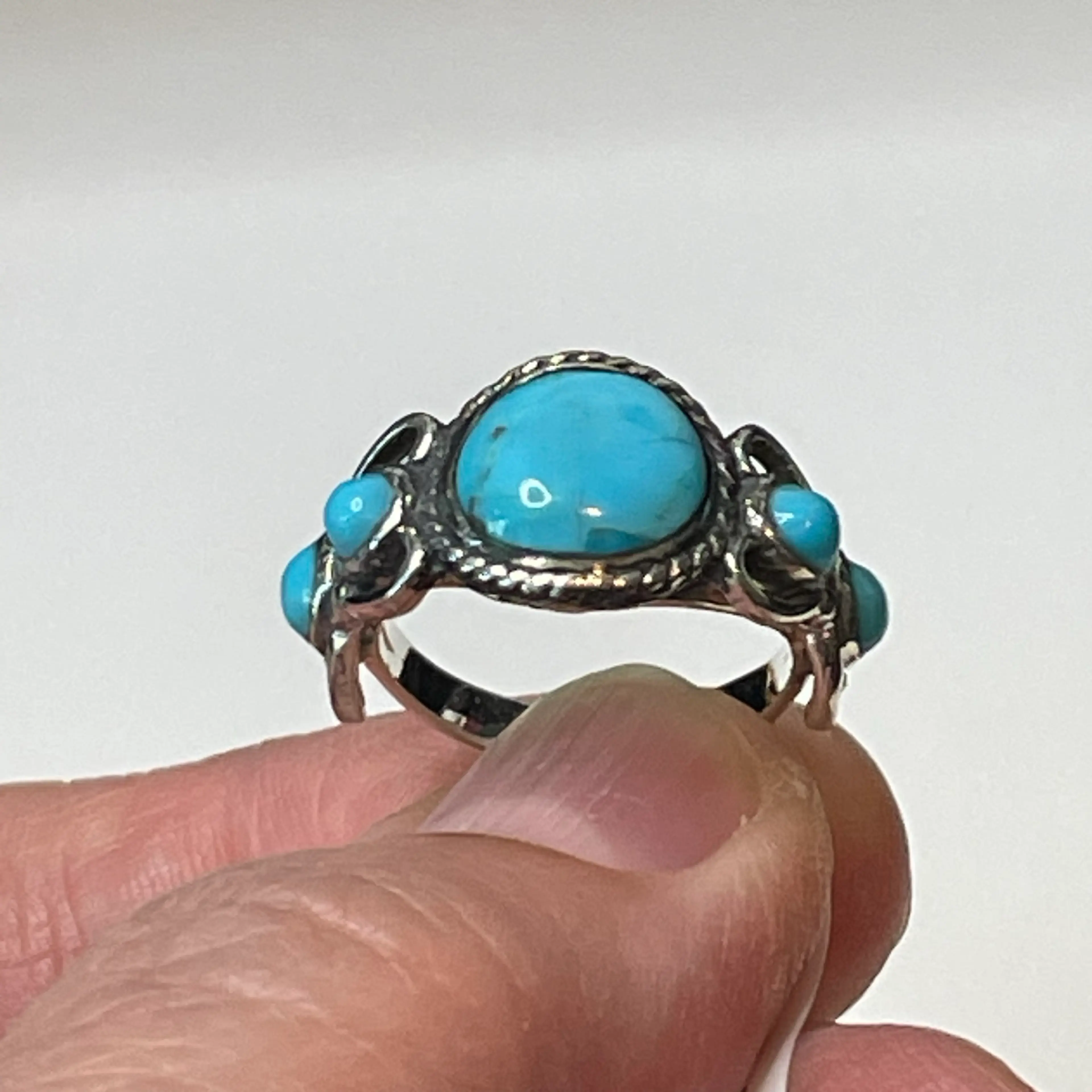 Image 2 of 6