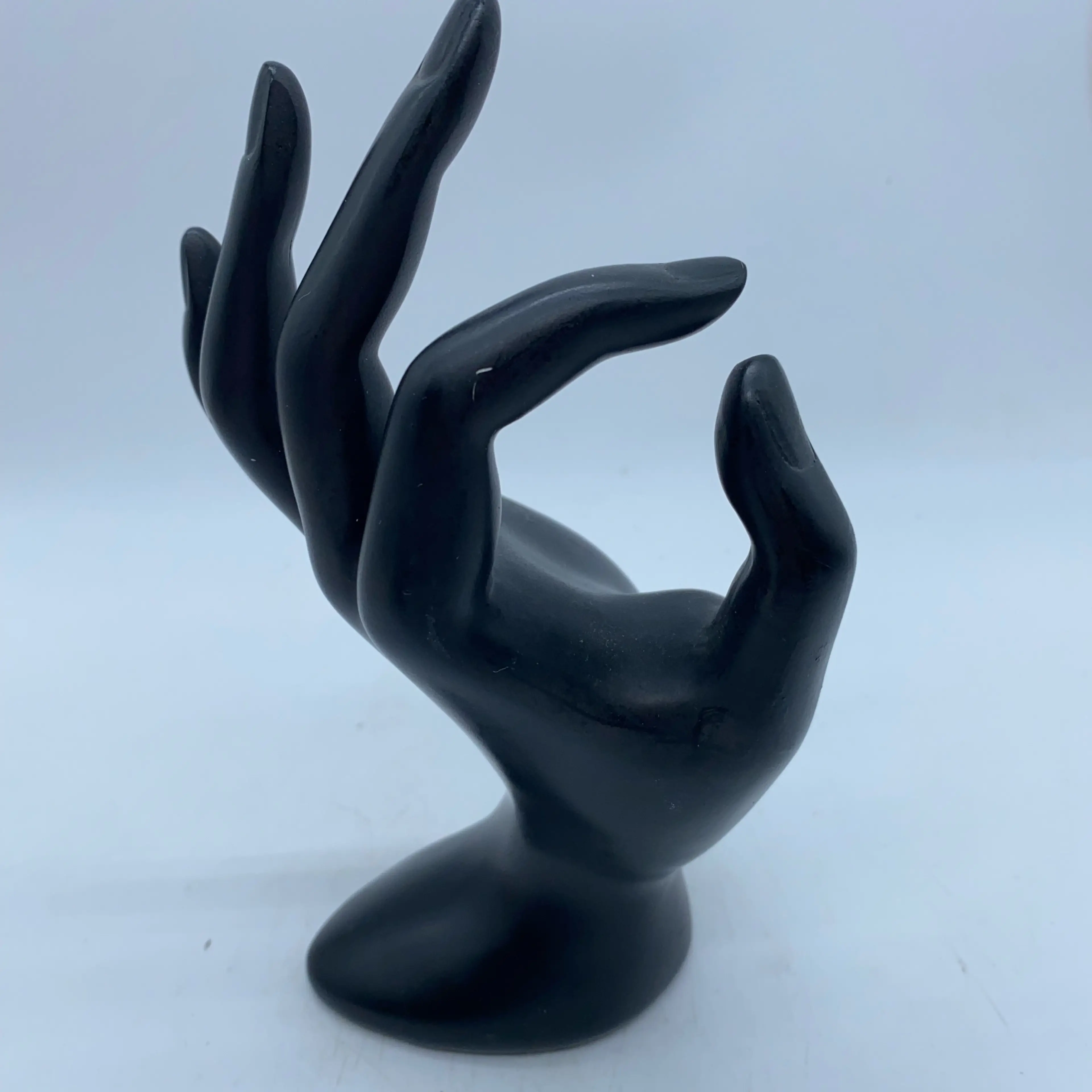 Image 4 of 6
