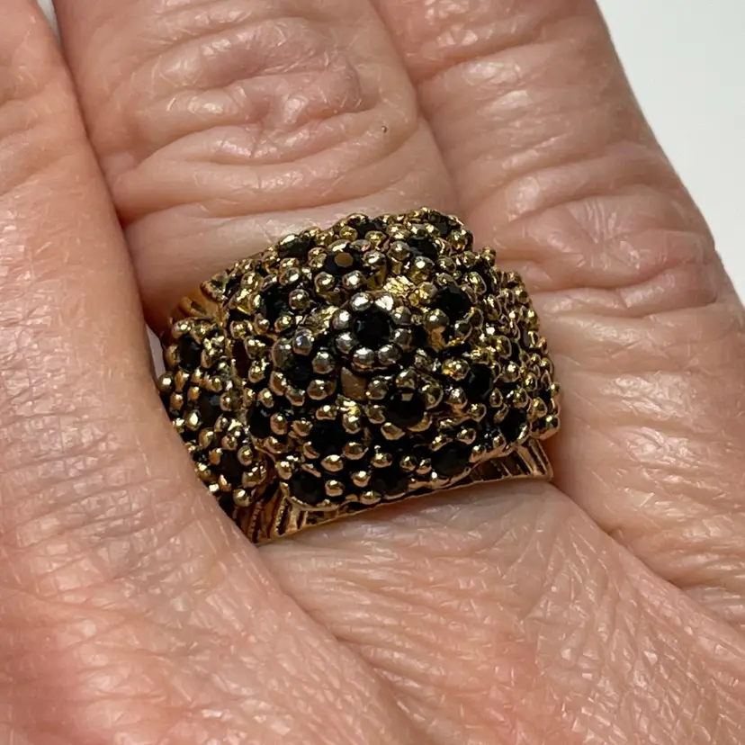 #08 - Vintage Gold‑Tone Adjustable Cluster Ring with Black Rhinestones – Bold Textured Statement