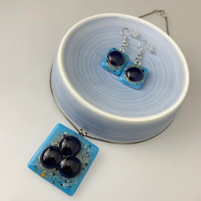 Artisan Confetti Bristol Blue & Cobalt Fused Glass 18" Box Chain Necklace & Dangle Earrings Set