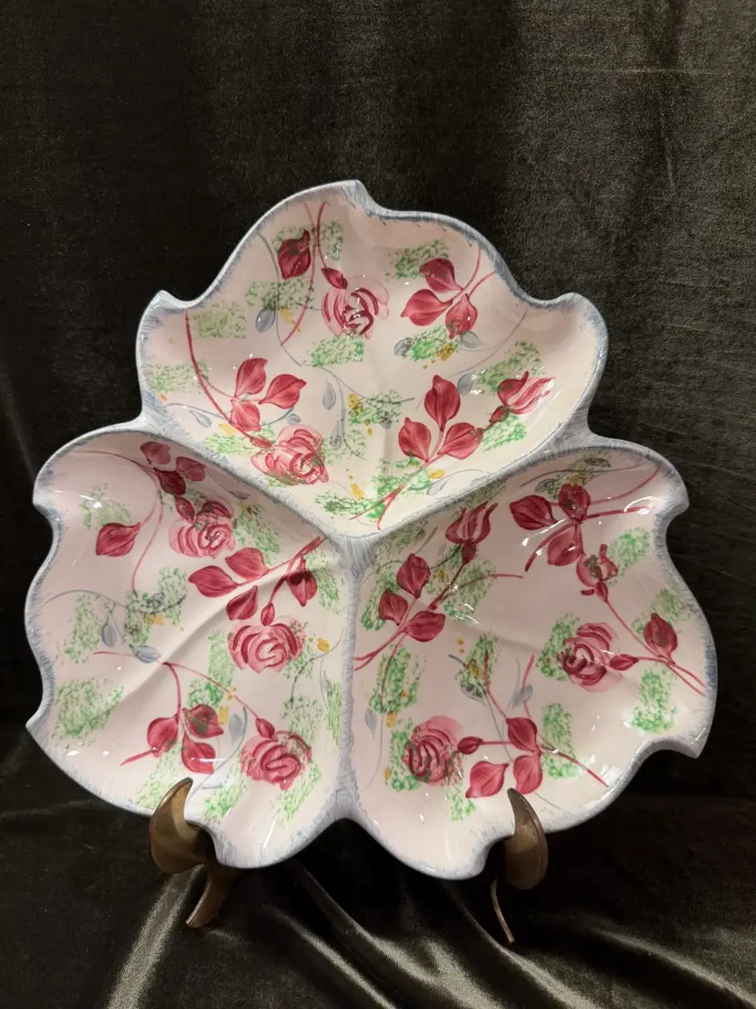 Vintage Blue Ridge Pottery Nove Rose Martha 3 Section Snack Tray Nasco Rose 12" 1940’s. Excellent condition