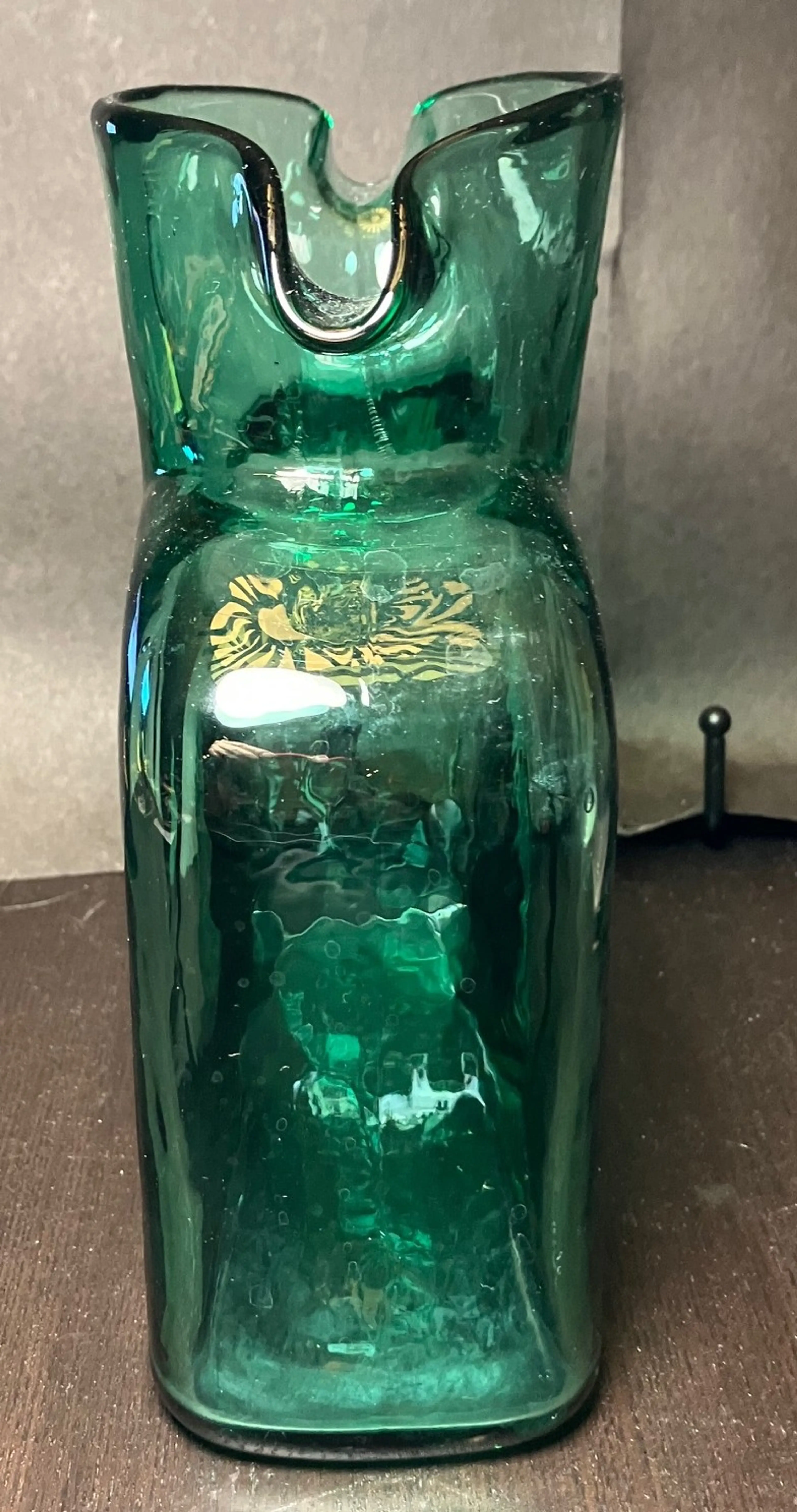 Image 2 of 11