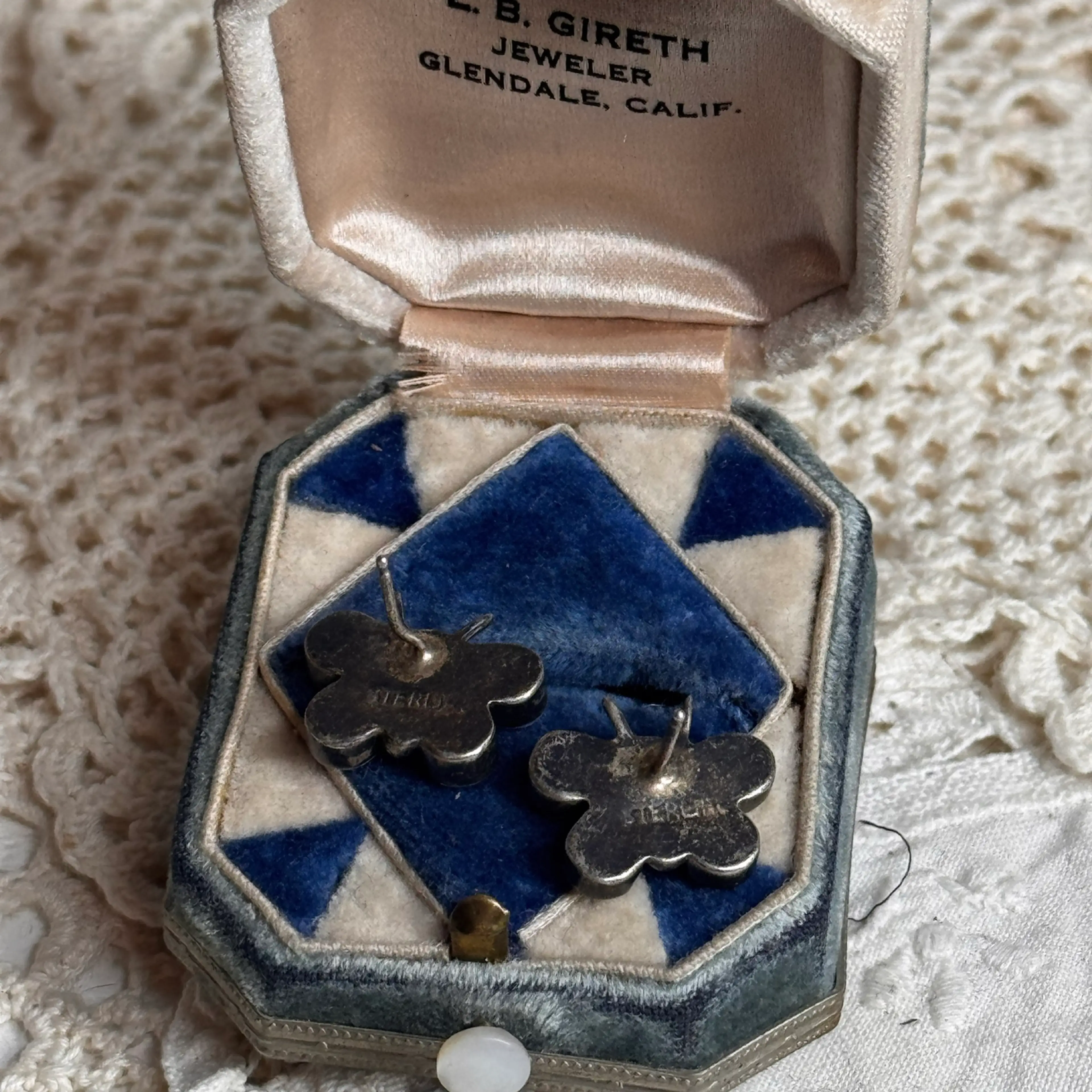 Image 3 of 3