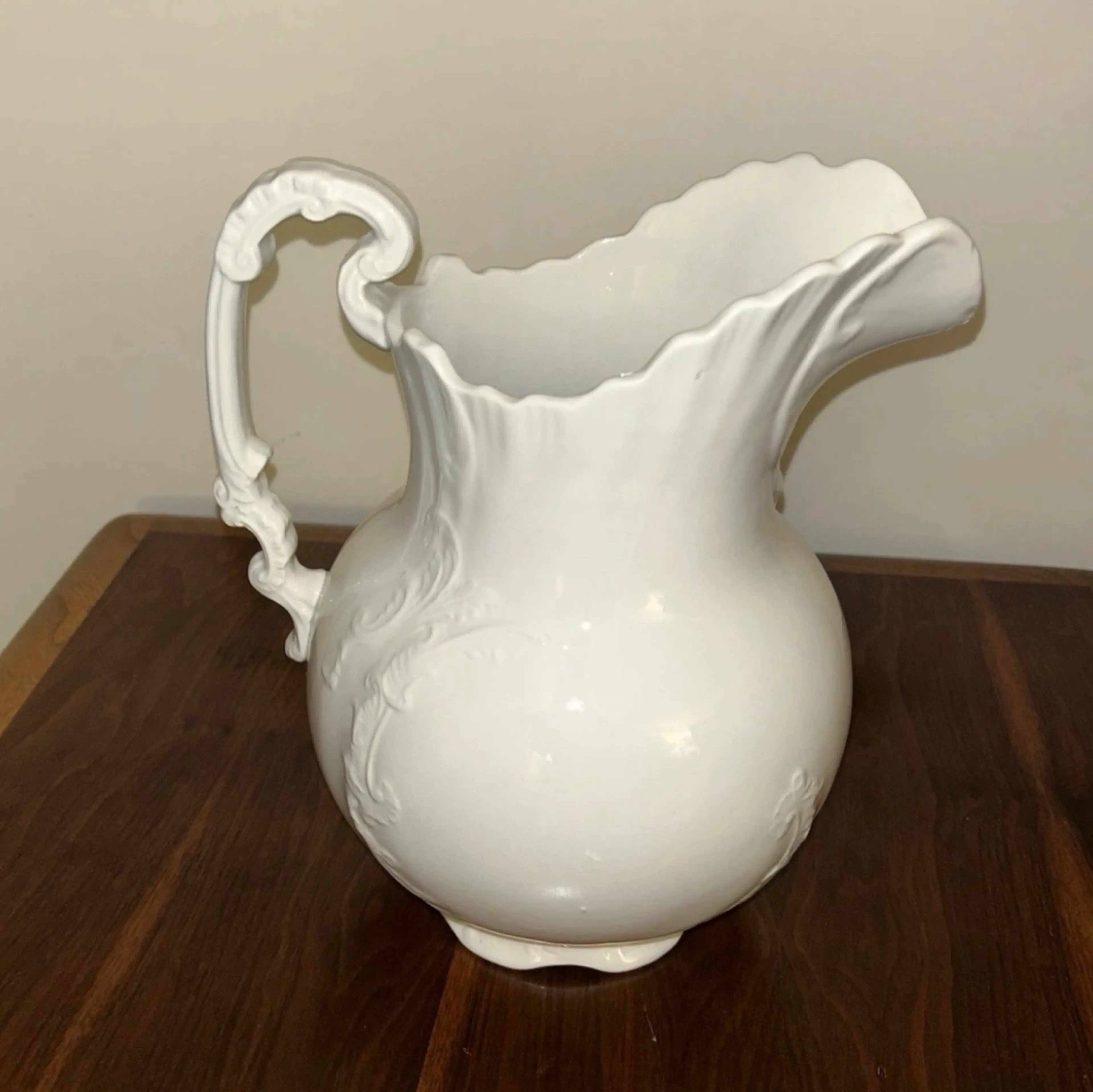 Image 2 of 7