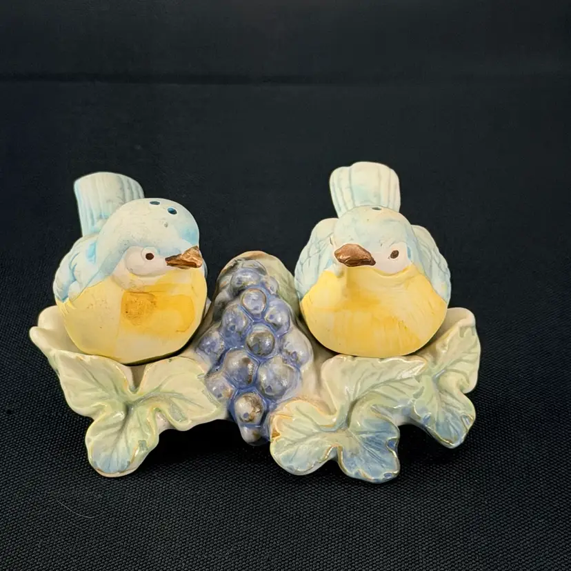 VTG Takahashi Nested Birds And Grapes Salt And Pepper