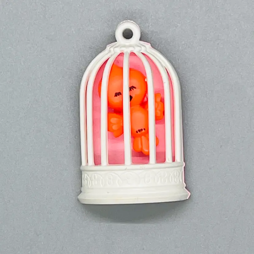 Vintage Avon 1975 Bobbin Robin Bird Cage Plastic Pin Brooch