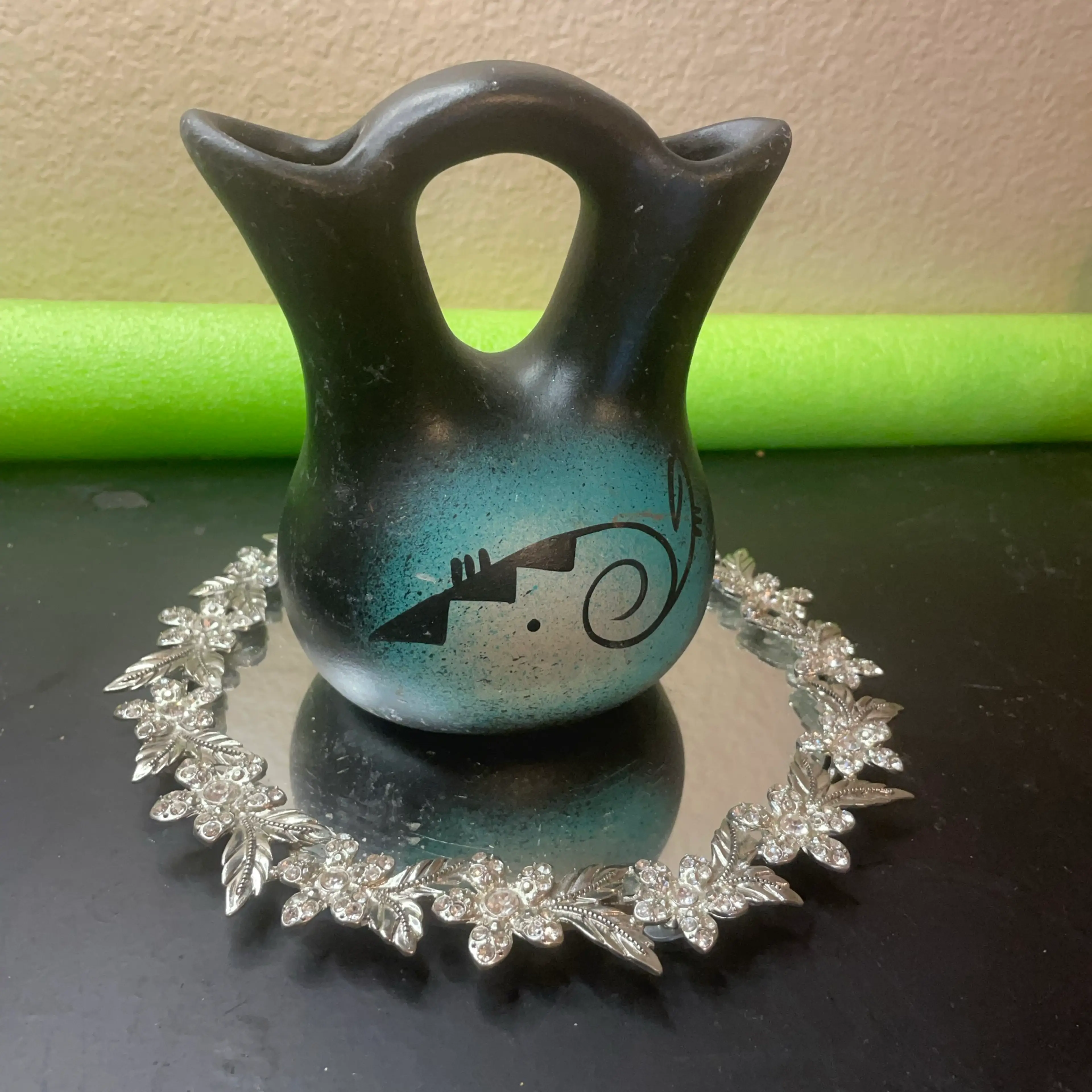 Image 2 of 8