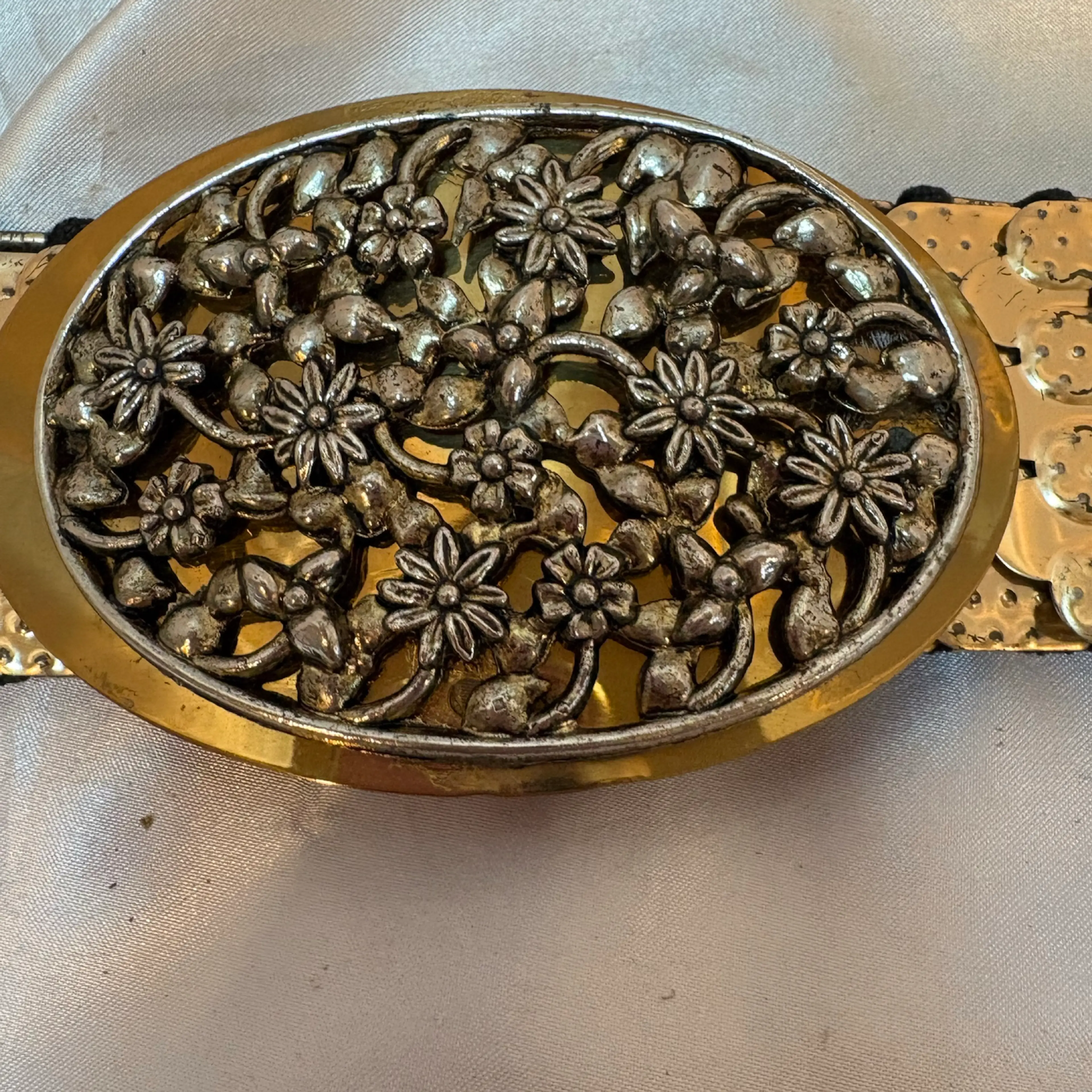 Image 2 of 4