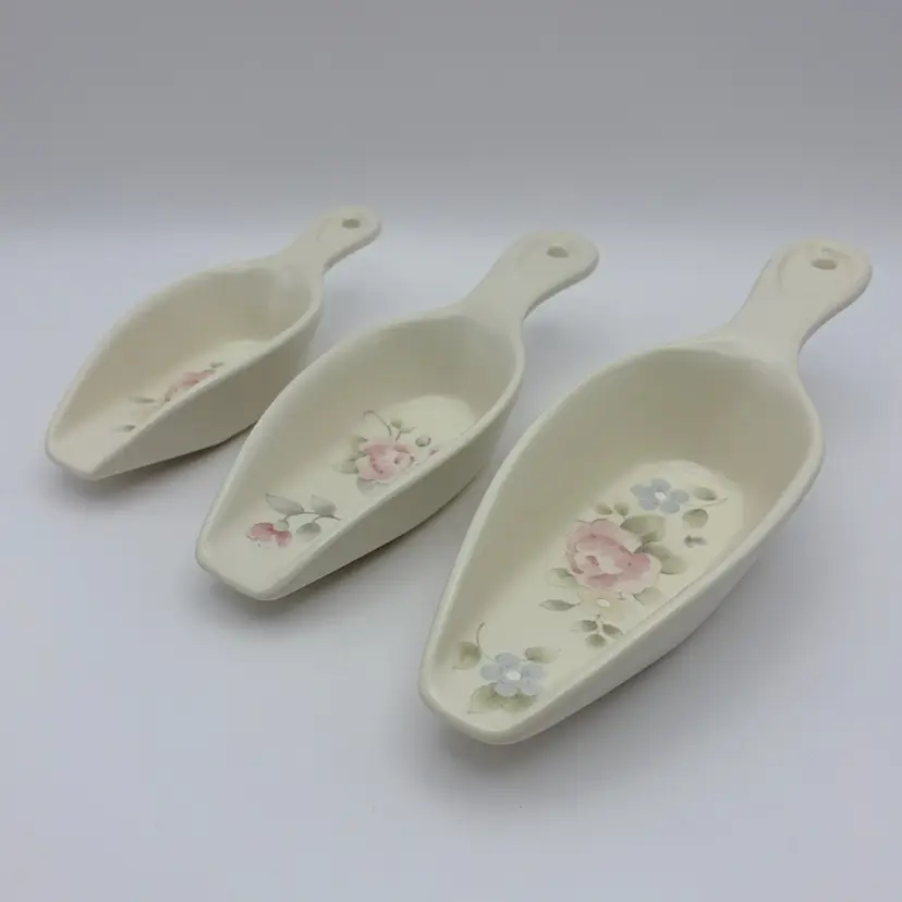 Pfaltzgraff , “Tea Rose”, 3 Piece Set Ceramic Nesting Scoops Measuring