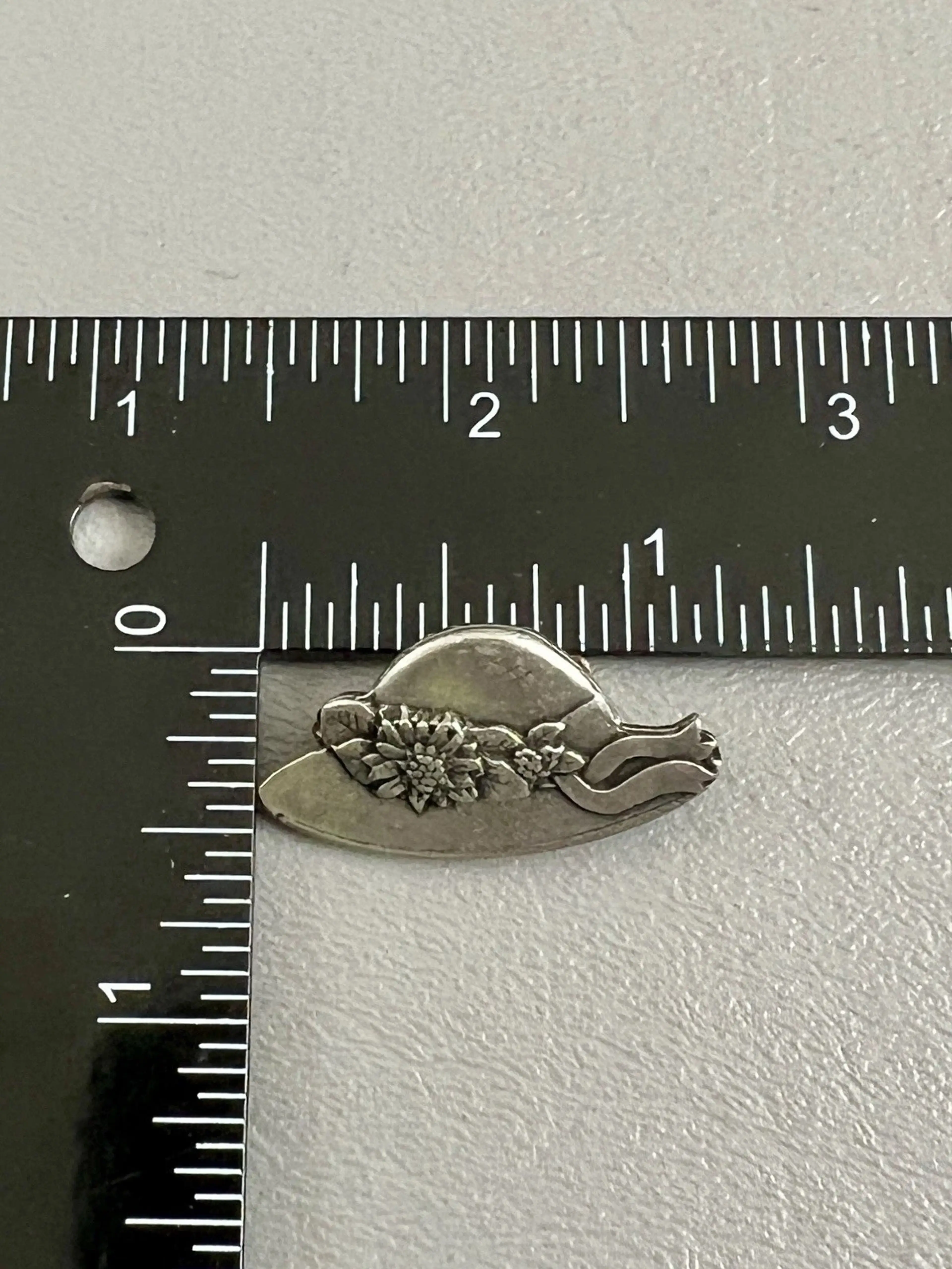 Image 2 of 4