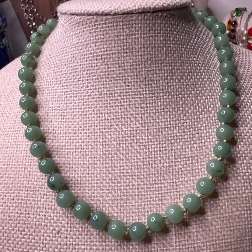 Vintage Trifari Green Faux-Jade Beaded Necklace – Classic Gold-Tone  spherical clasp with Signature T-Tag 1954-1957