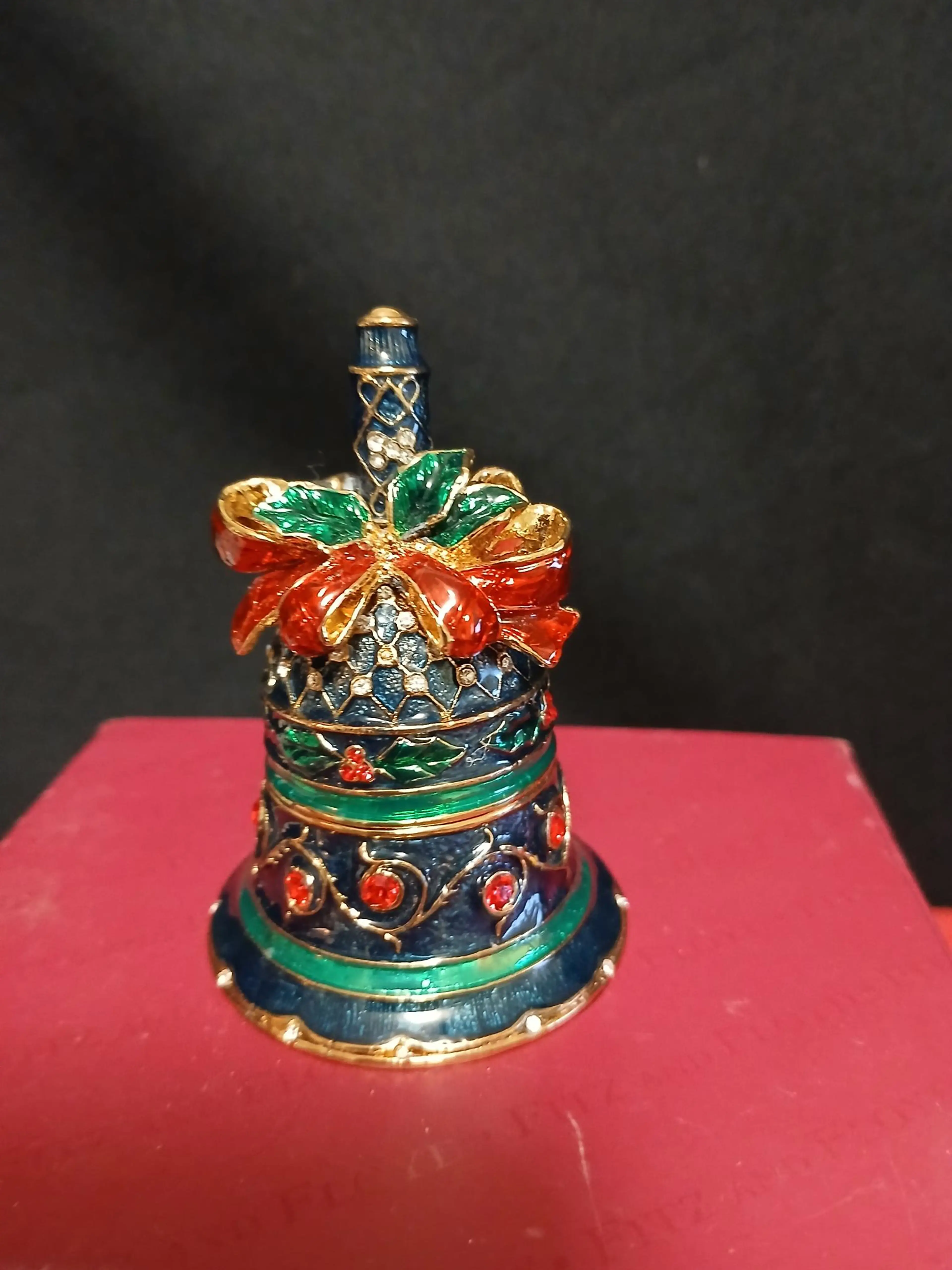 Image 2 of 8